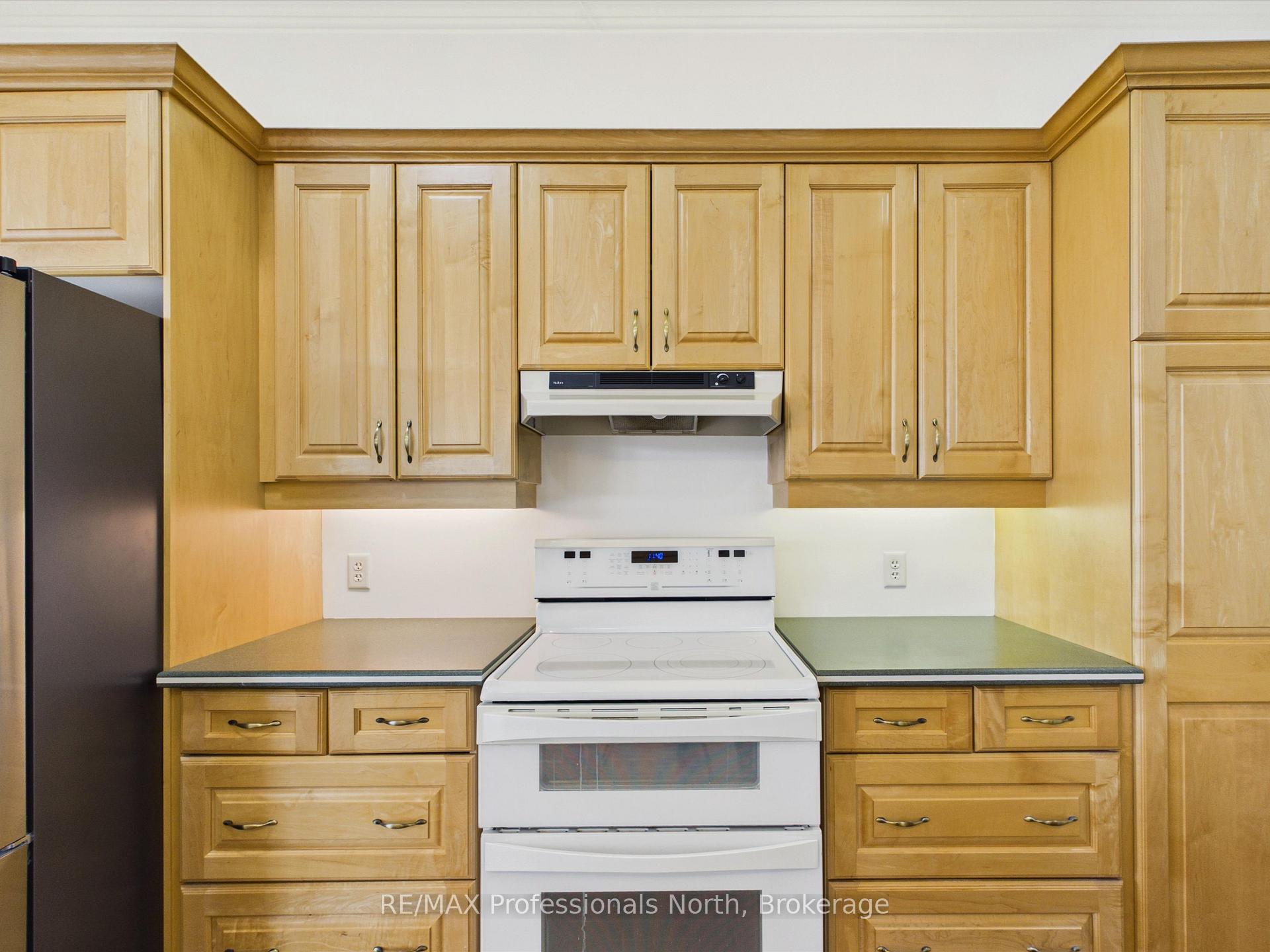 Photo 16 of Unit 501, 24 Ontario Street, Bracebridge — HOMEH