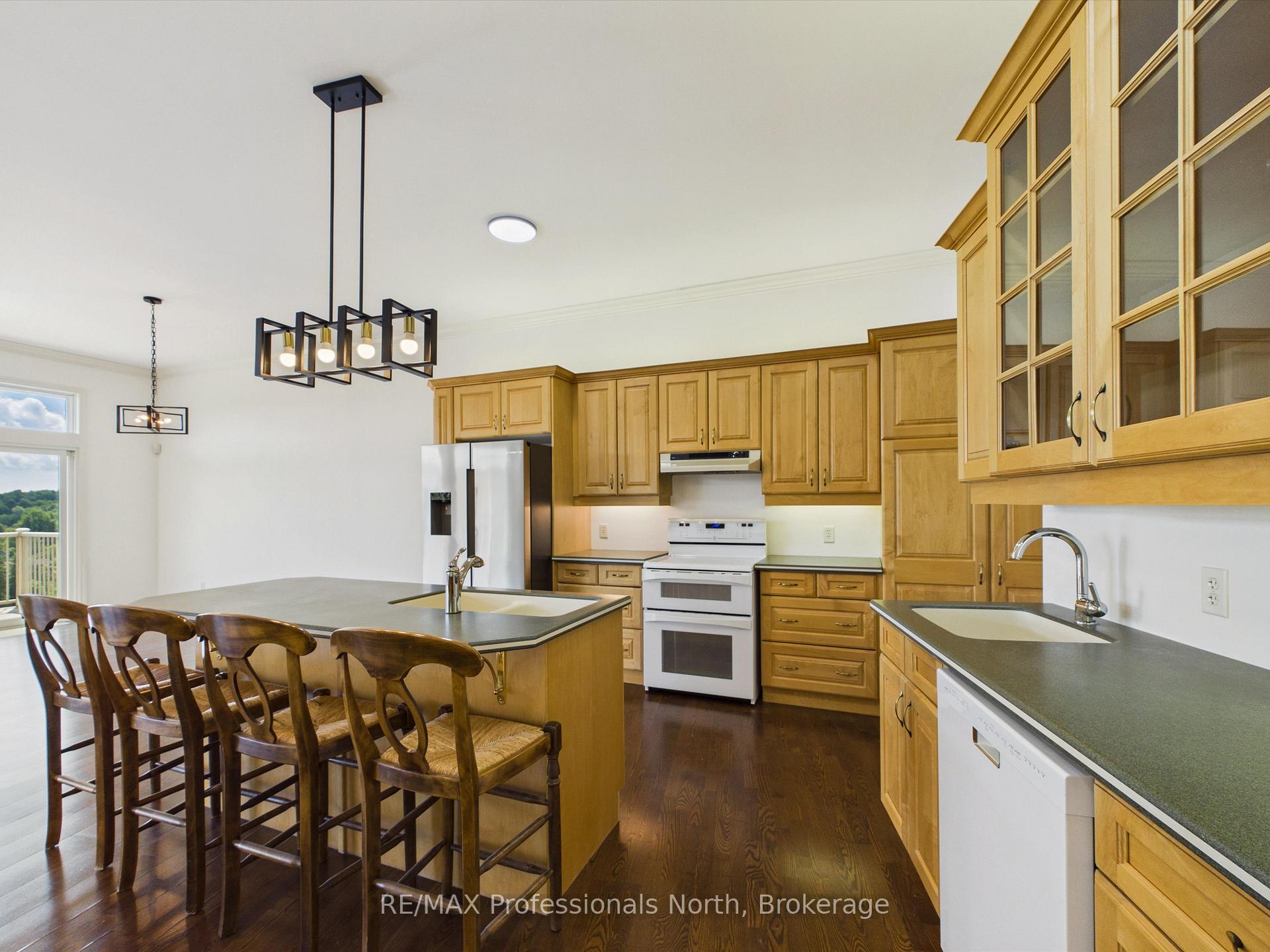Photo 17 of Unit 501, 24 Ontario Street, Bracebridge — HOMEH