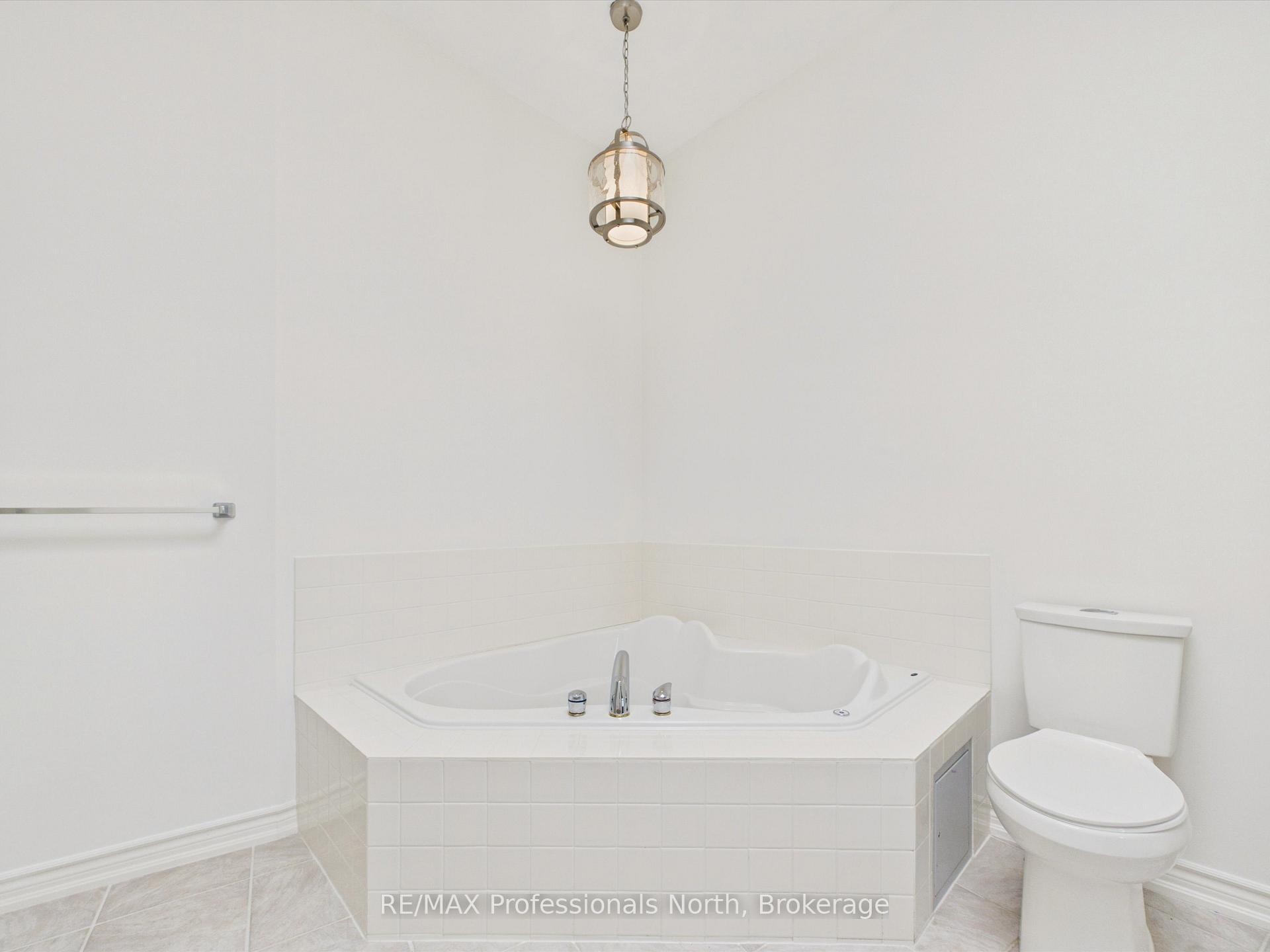 Photo 22 of Unit 501, 24 Ontario Street, Bracebridge — HOMEH