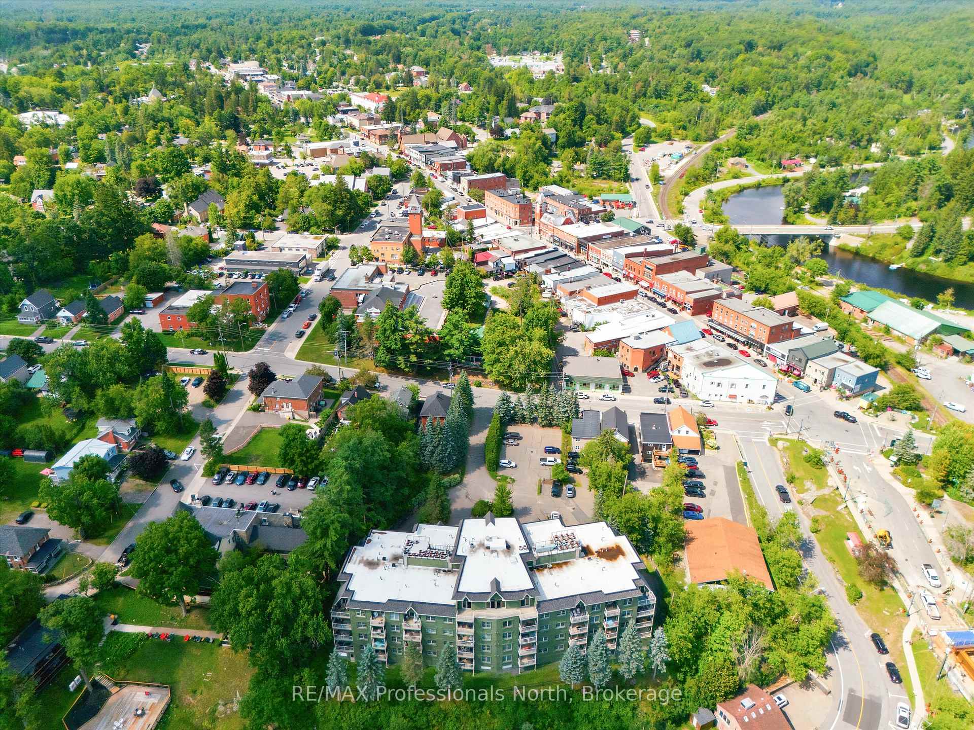 Photo 35 of Unit 501, 24 Ontario Street, Bracebridge — HOMEH
