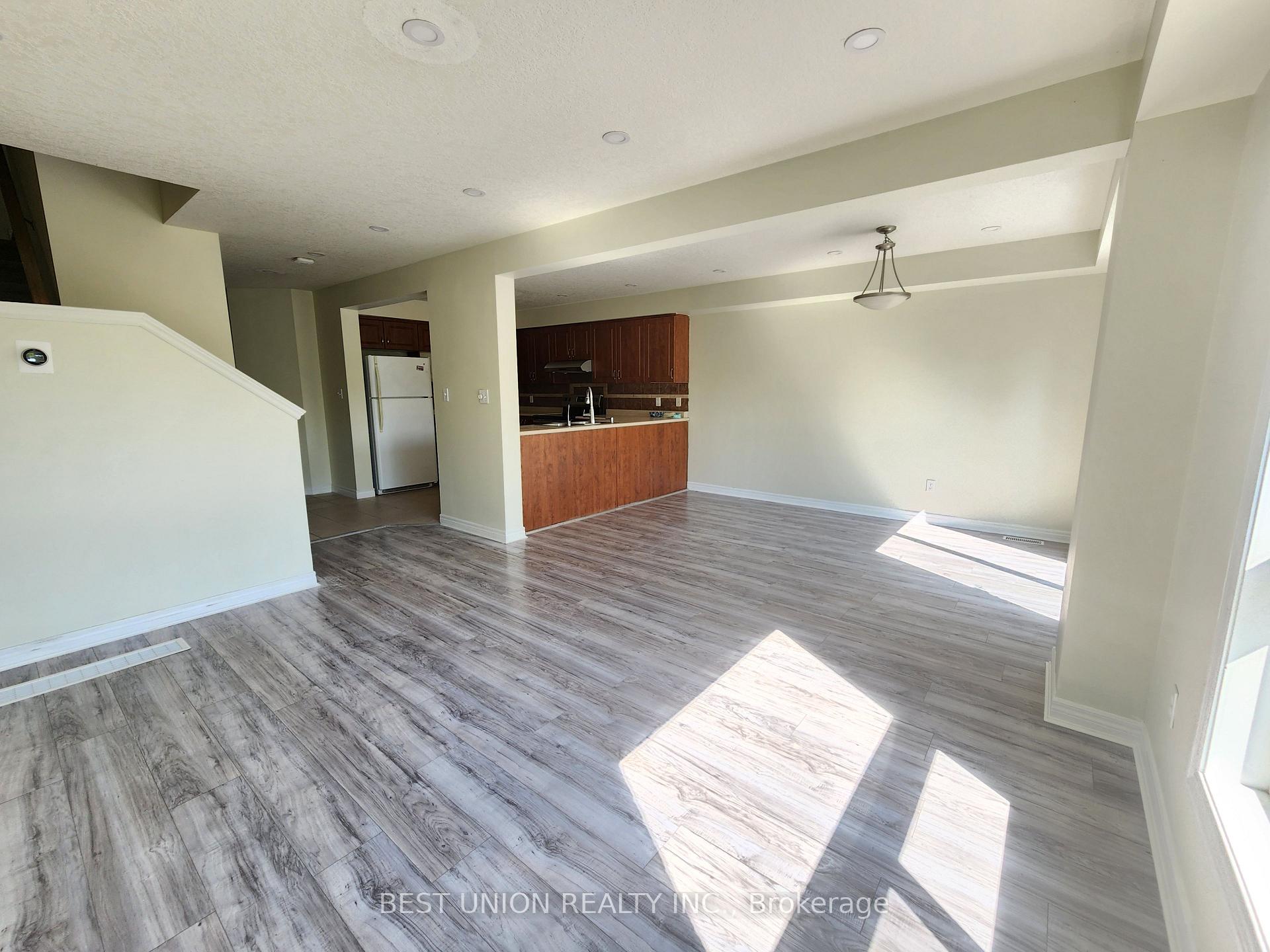 Photo 8 of Unit 27, 468 Doon Drive S, Kitchener, Doon South — HOMEH