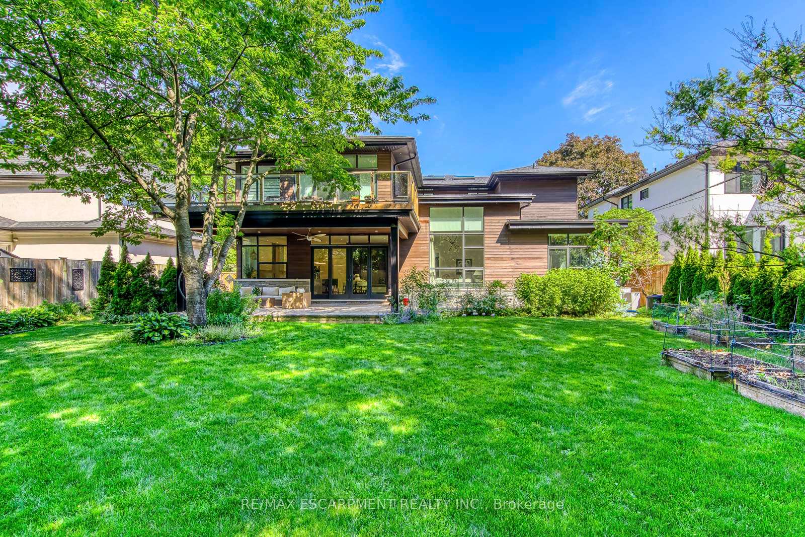 Photo 50 of 2104 Devon Road, Oakville, Ford — HOMEH