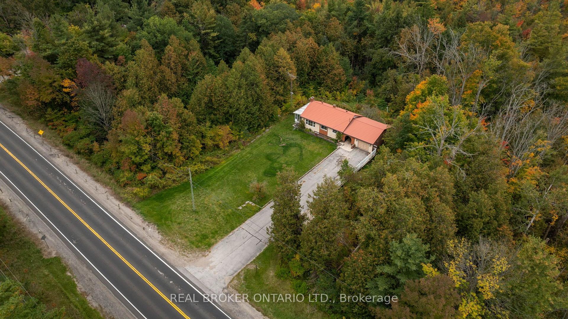 Front of 2086 Penetanguishene Road