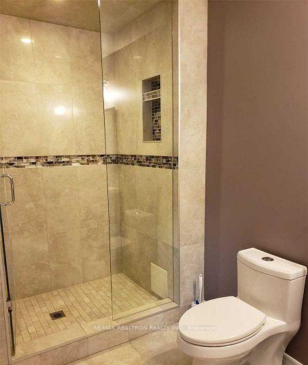 Photo 9 of 50 Earl Stewart Drive, Aurora, Bayview Wellington — HOMEH