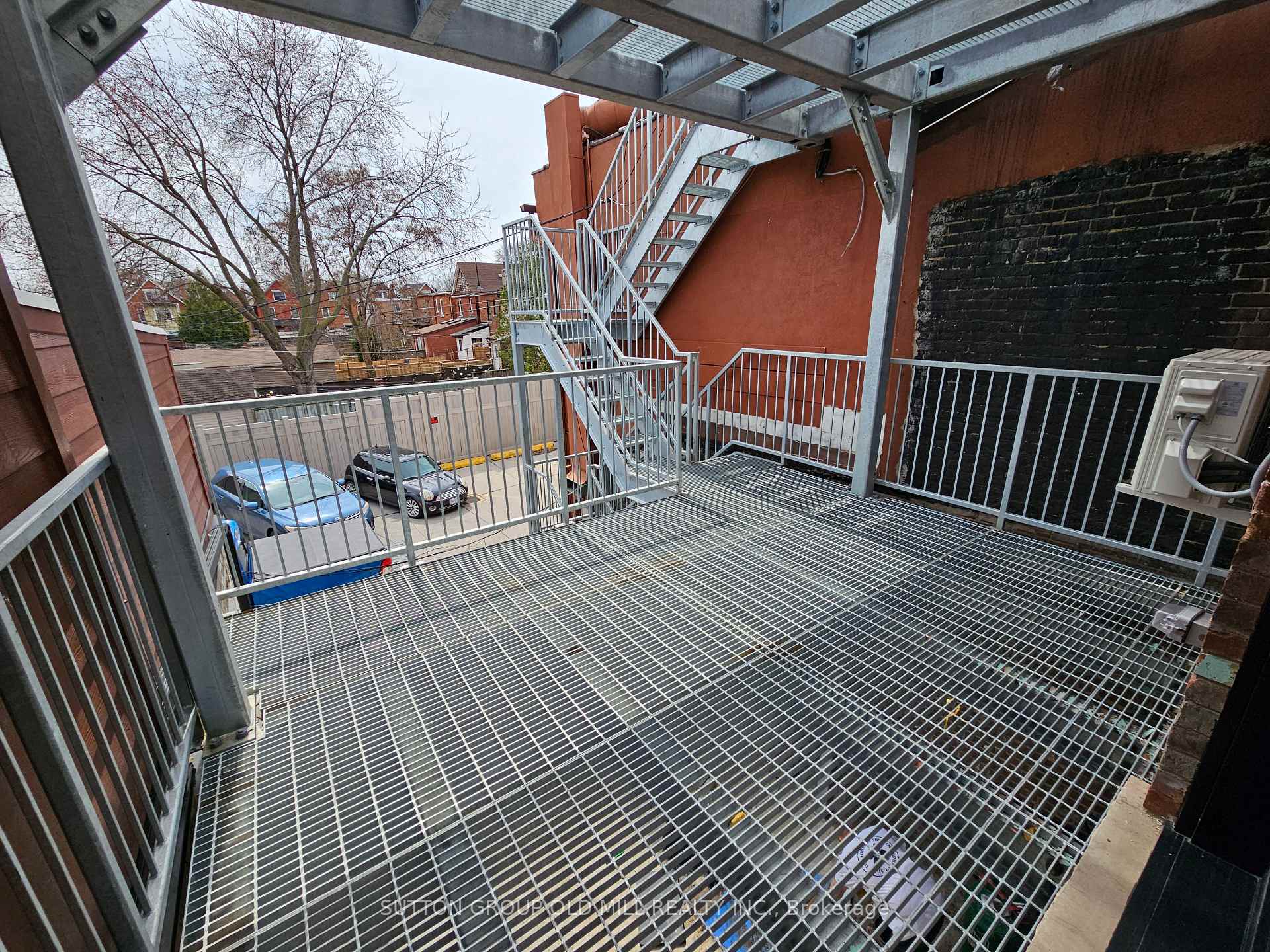Photo 11 of Unit 2nd Floor, 3293 Dundas Street W, Toronto, Junction Area — HOMEH