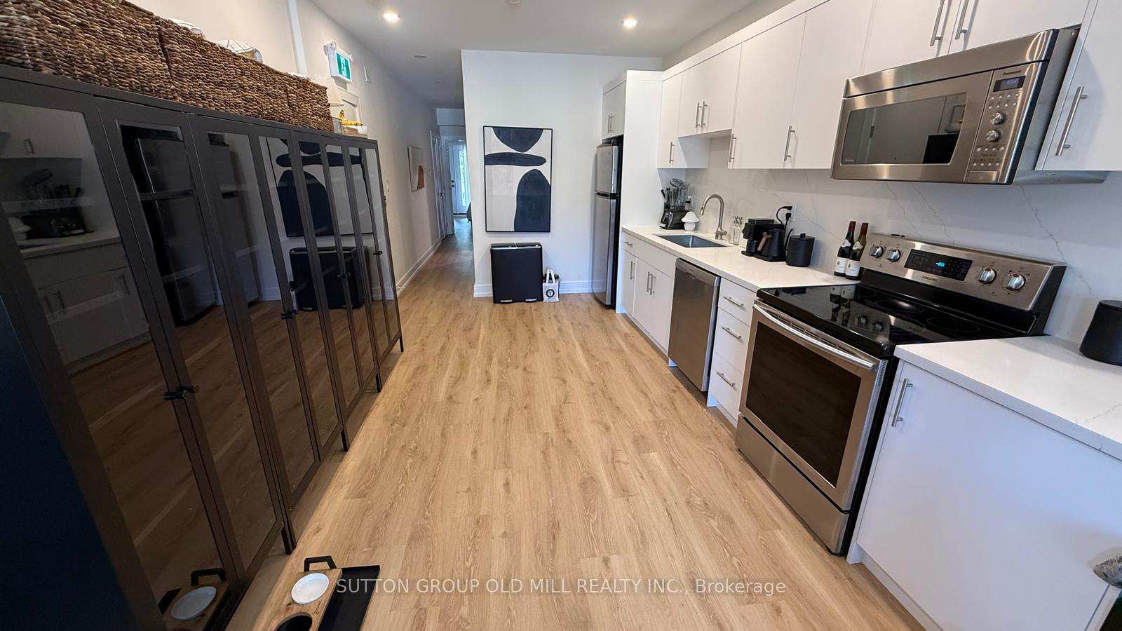 Photo 12 of Unit 2nd Floor, 3293 Dundas Street W, Toronto, Junction Area — HOMEH