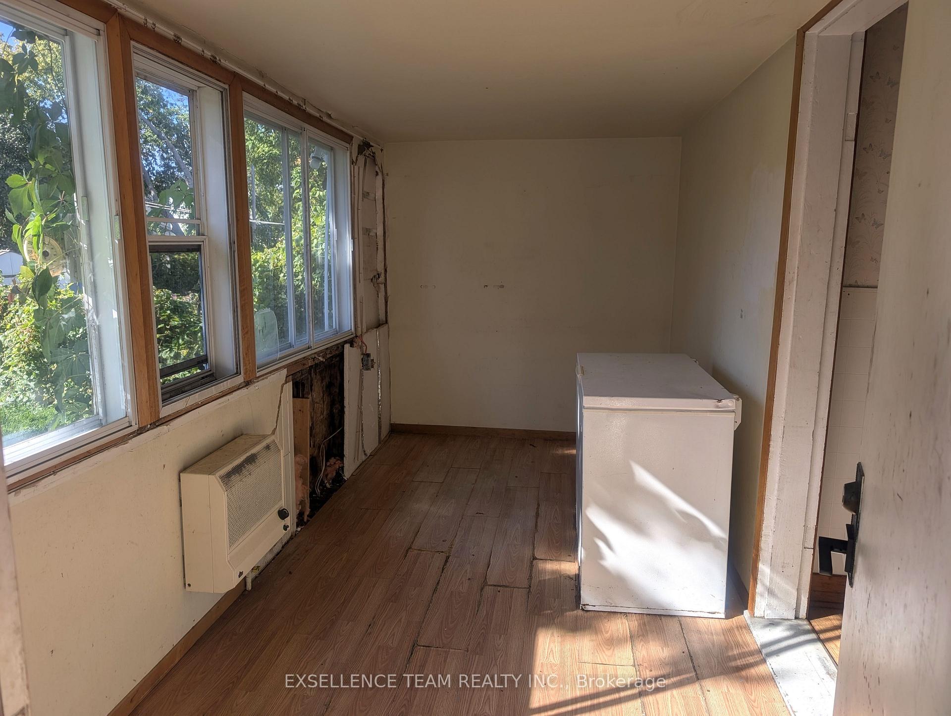 Photo 12 of 321 McLean Avenue, Cornwall, Cornwall — HOMEH