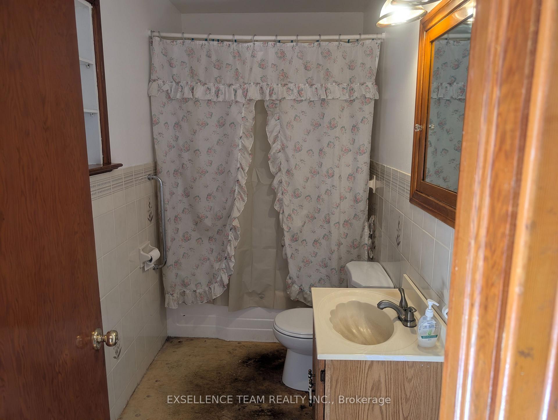 Photo 13 of 321 McLean Avenue, Cornwall, Cornwall — HOMEH
