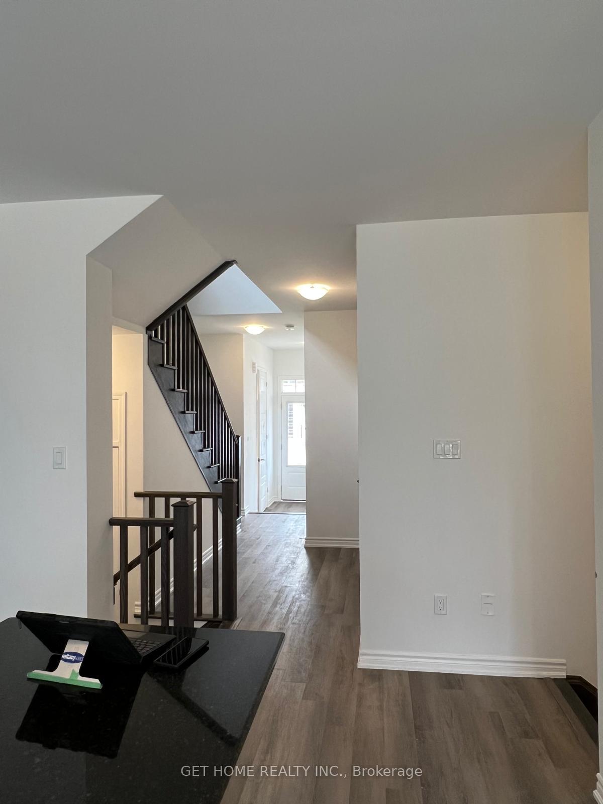 Photo 8 of 34 Histand Trail, Kitchener, Westmount - Kitchener — HOMEH