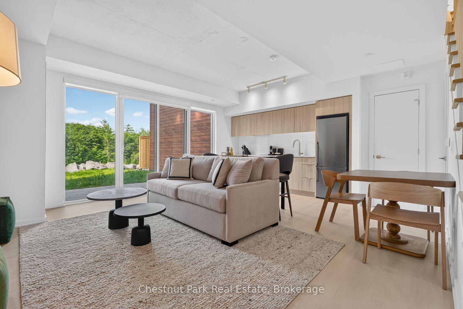 Photo 5 of Unit #106, 100 Carrick Trail, Gravenhurst, Muskoka (S) — HOMEH