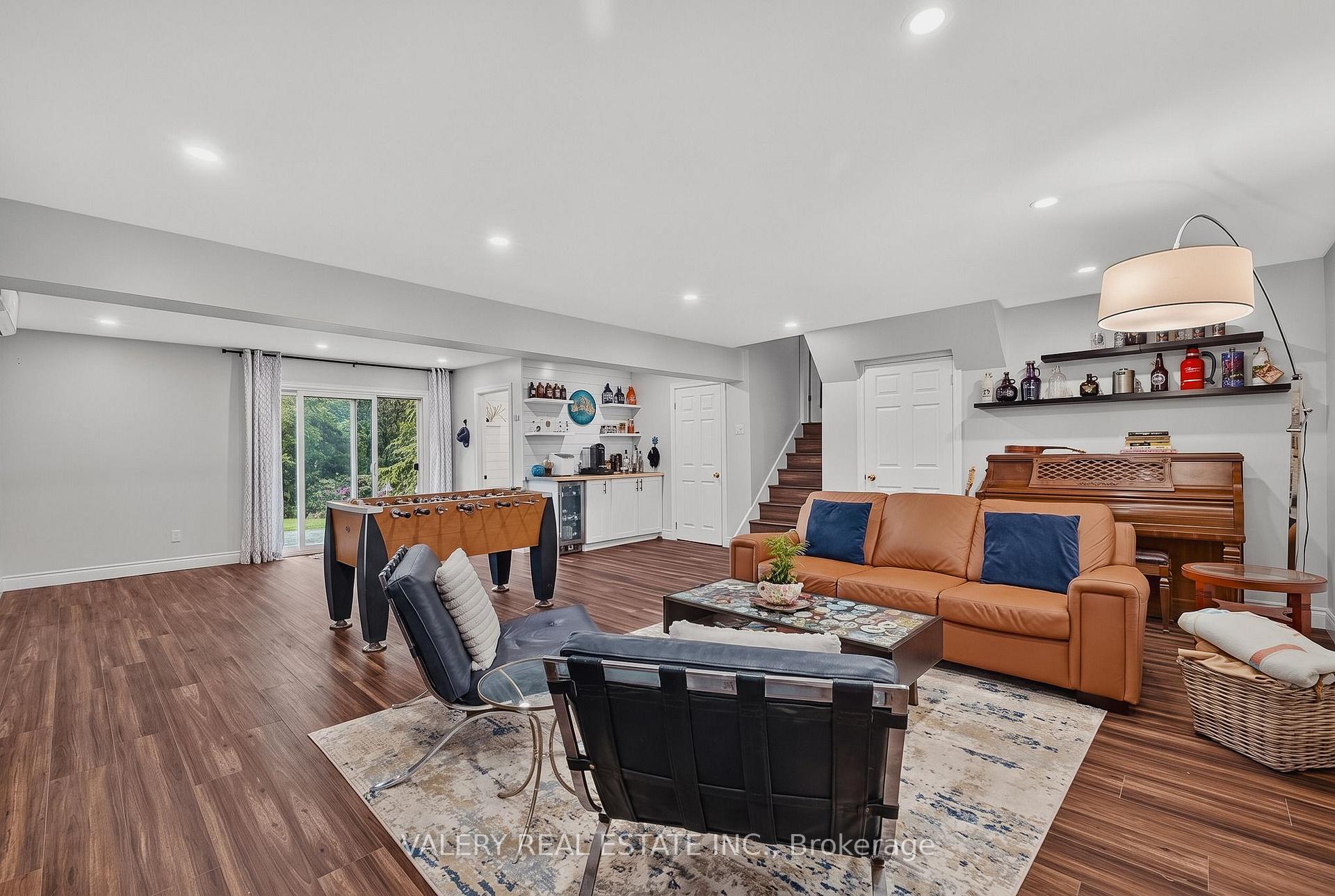 Photo 29 of 325 Coleridge Drive, Waterloo, Beechwood — HOMEH