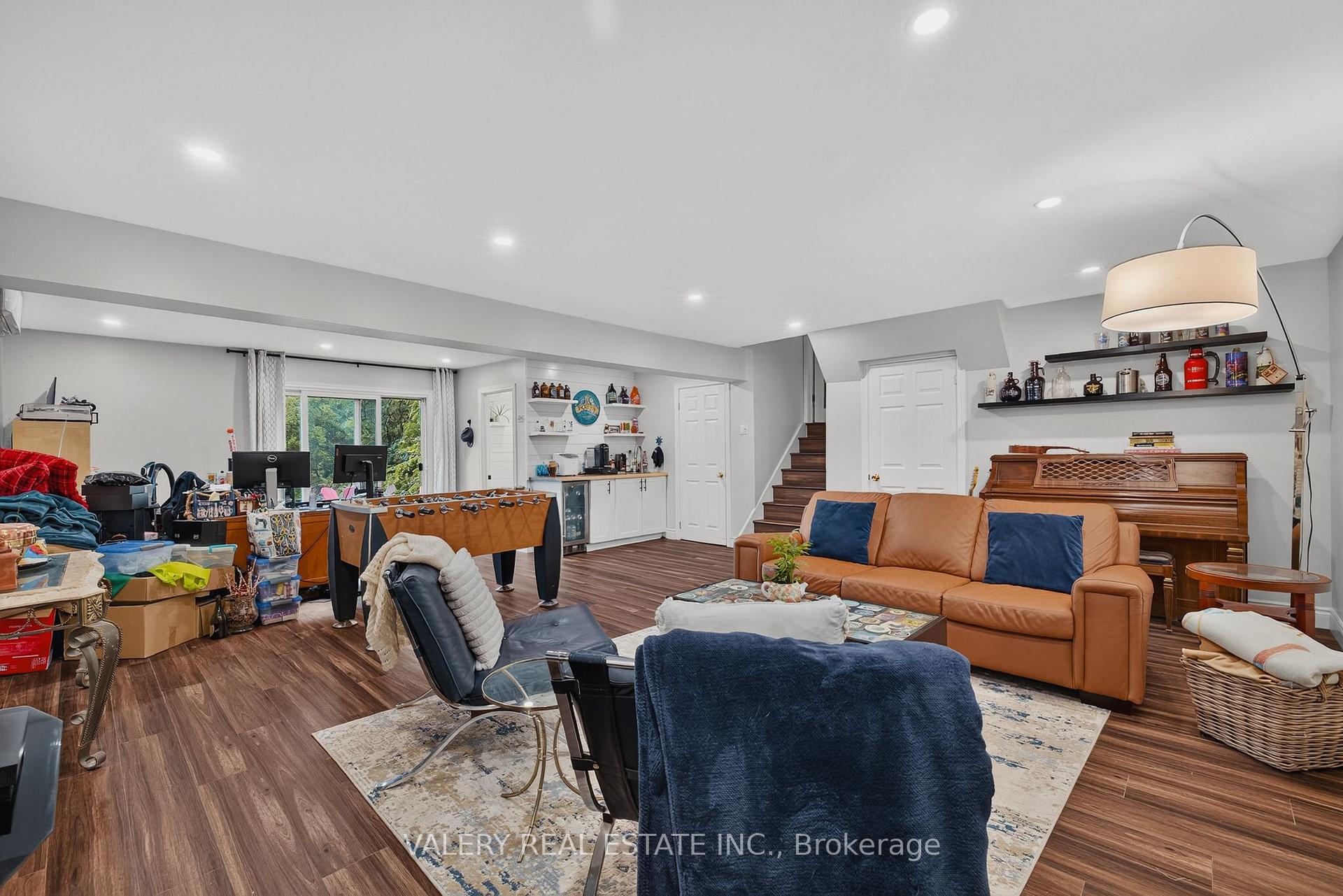 Photo 30 of 325 Coleridge Drive, Waterloo, Beechwood — HOMEH