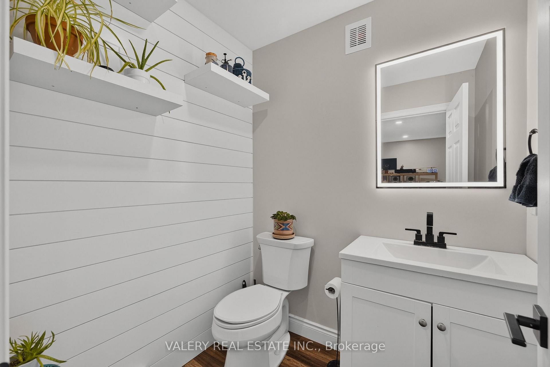 Photo 31 of 325 Coleridge Drive, Waterloo, Beechwood — HOMEH