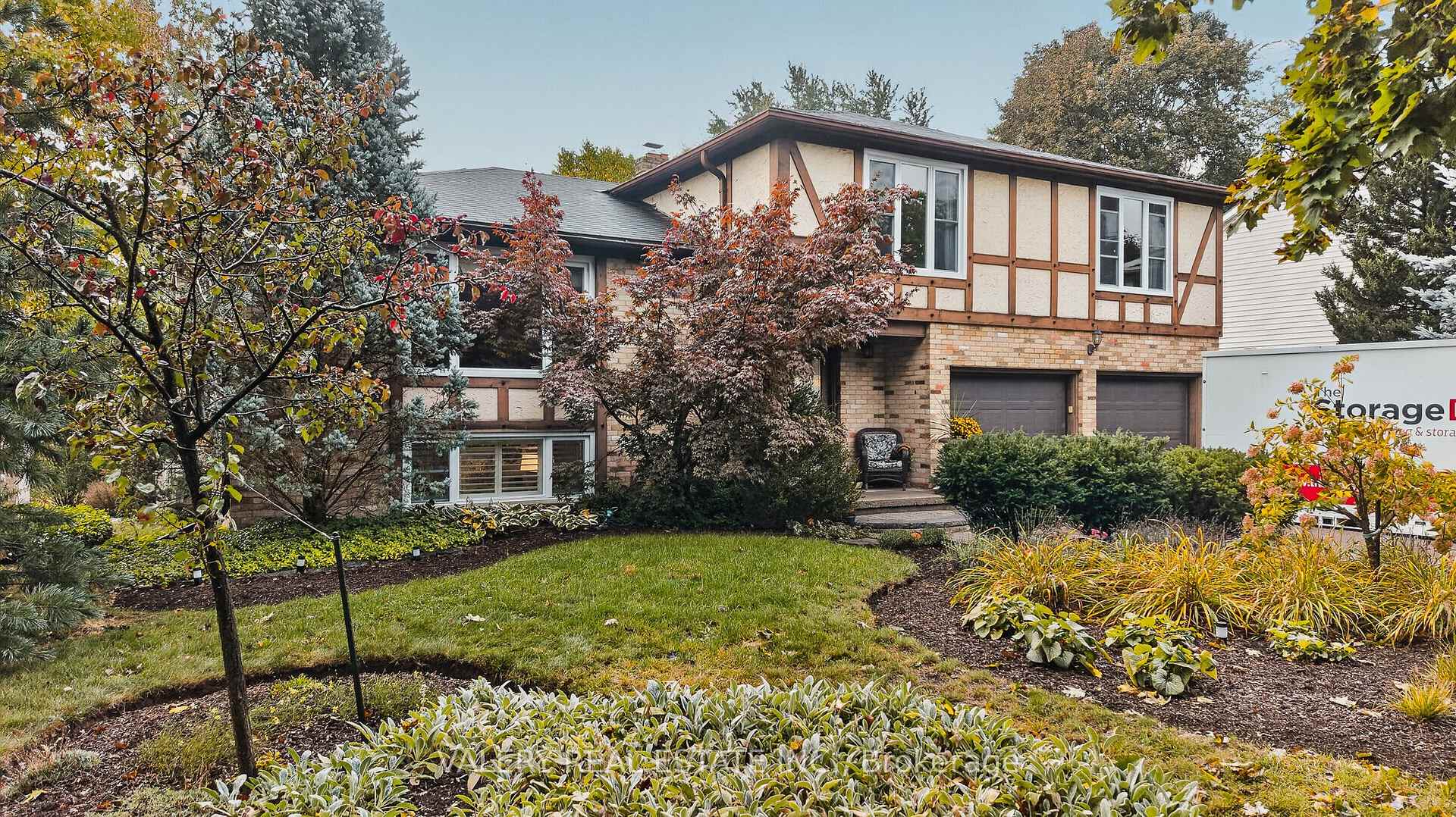 Photo 43 of 325 Coleridge Drive, Waterloo, Beechwood — HOMEH