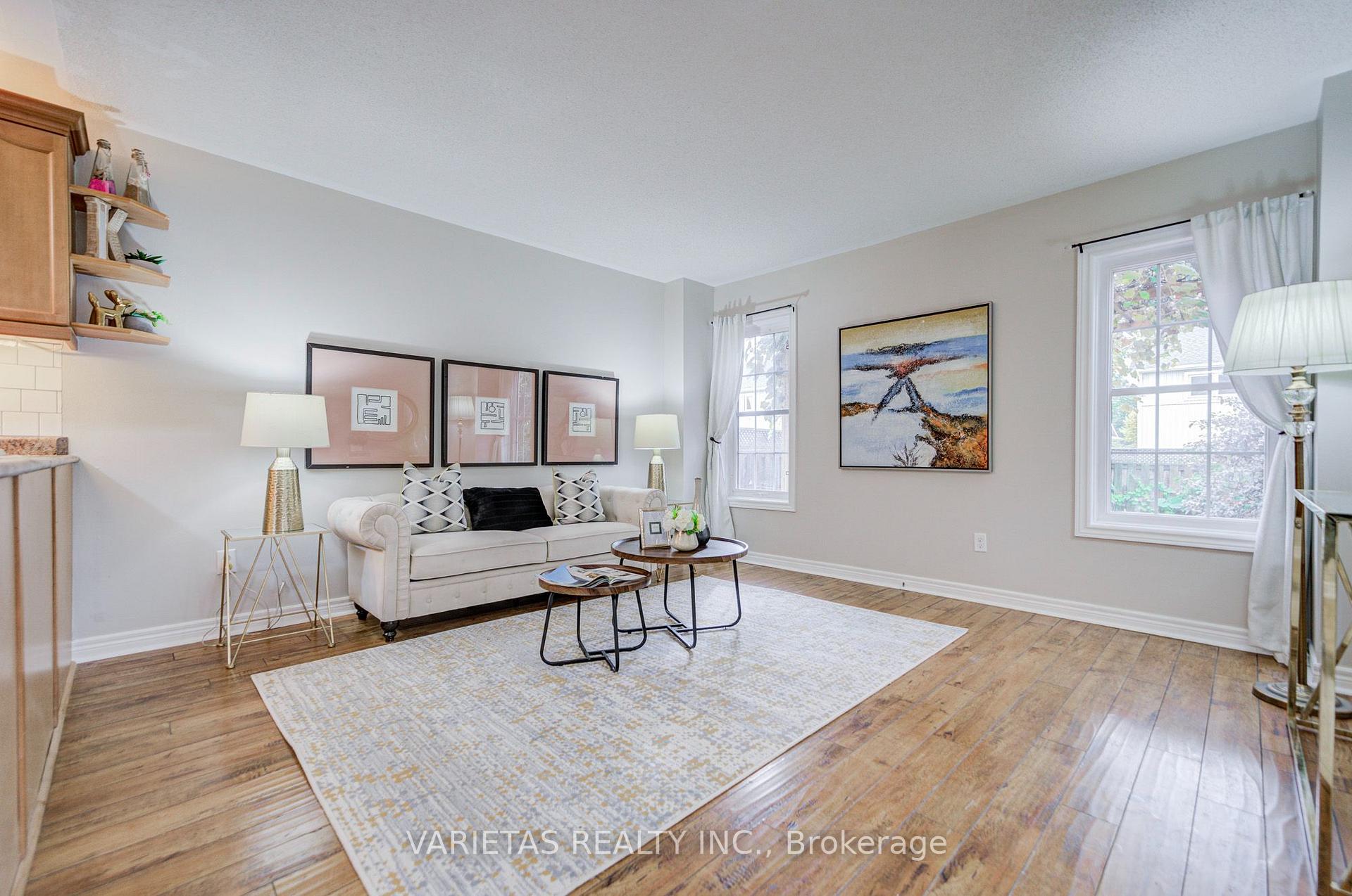 Photo 16 of 17 Barchester Crescent, Whitby, Brooklin — HOMEH