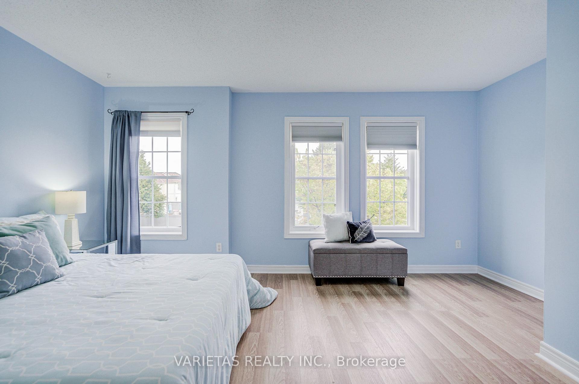Photo 39 of 17 Barchester Crescent, Whitby, Brooklin — HOMEH