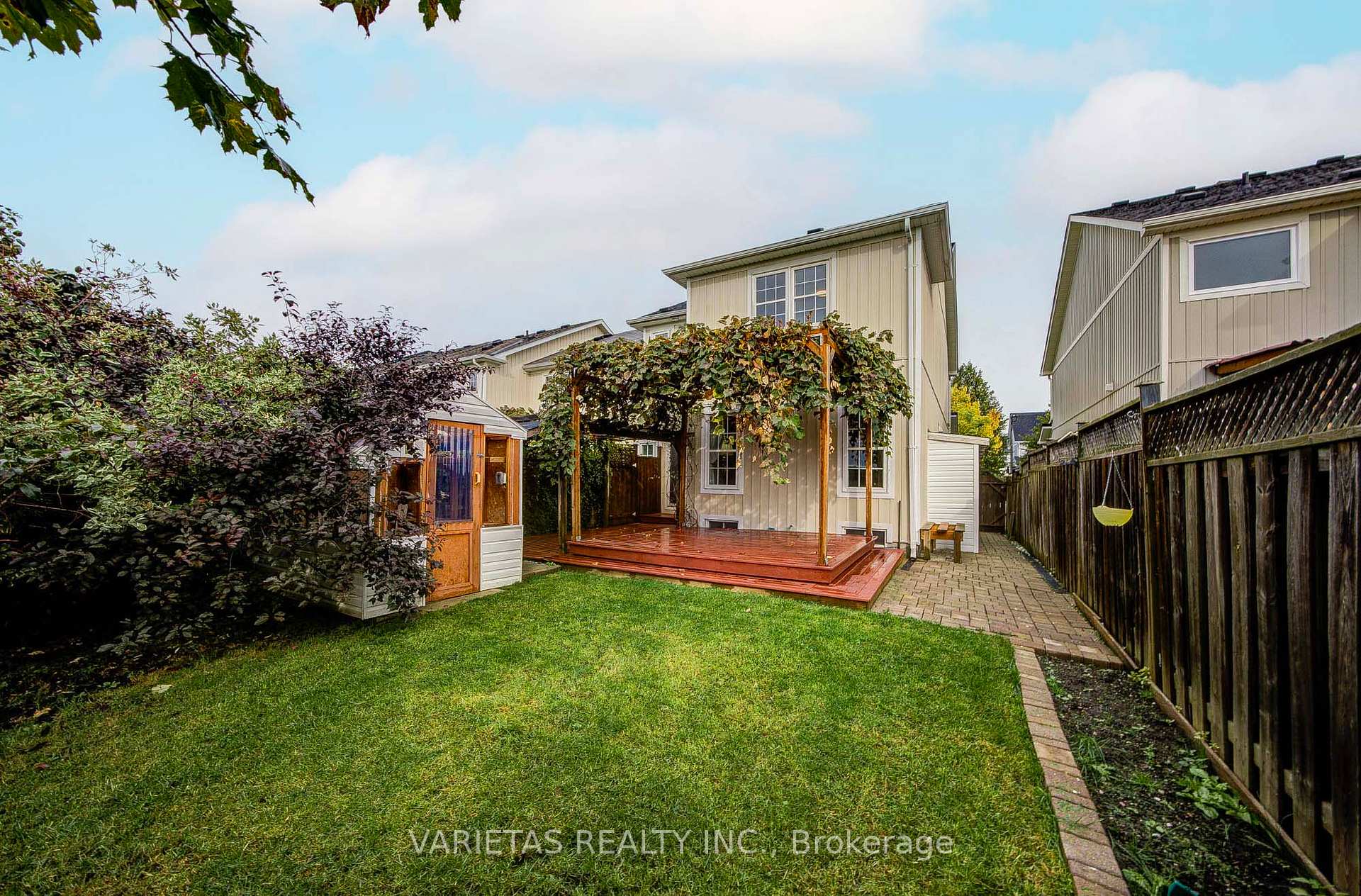 Photo 49 of 17 Barchester Crescent, Whitby, Brooklin — HOMEH