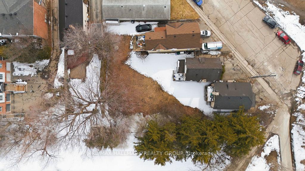 Photo 4 of 5 & 7 Hurdman Road, Ottawa, Sandy Hill — HOMEH