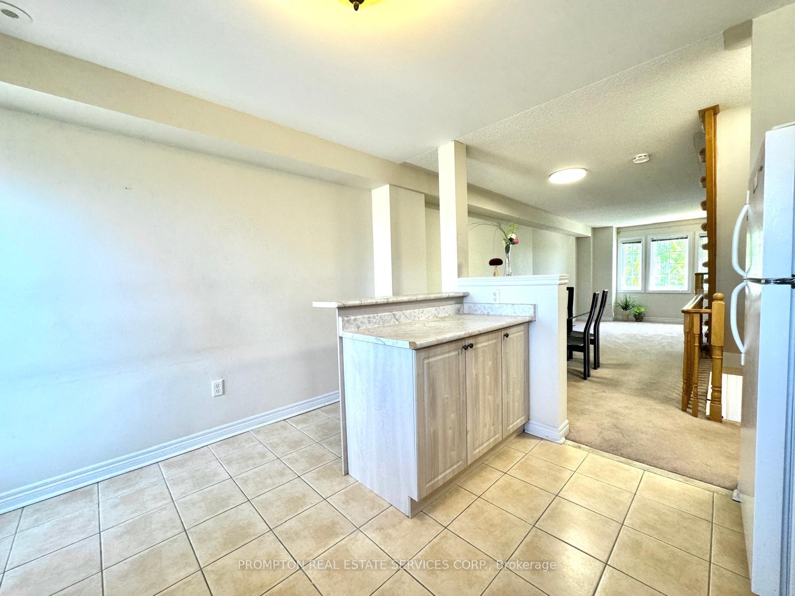 Photo 5 of 2516 Bur Oak Avenue, Markham, Cornell — HOMEH