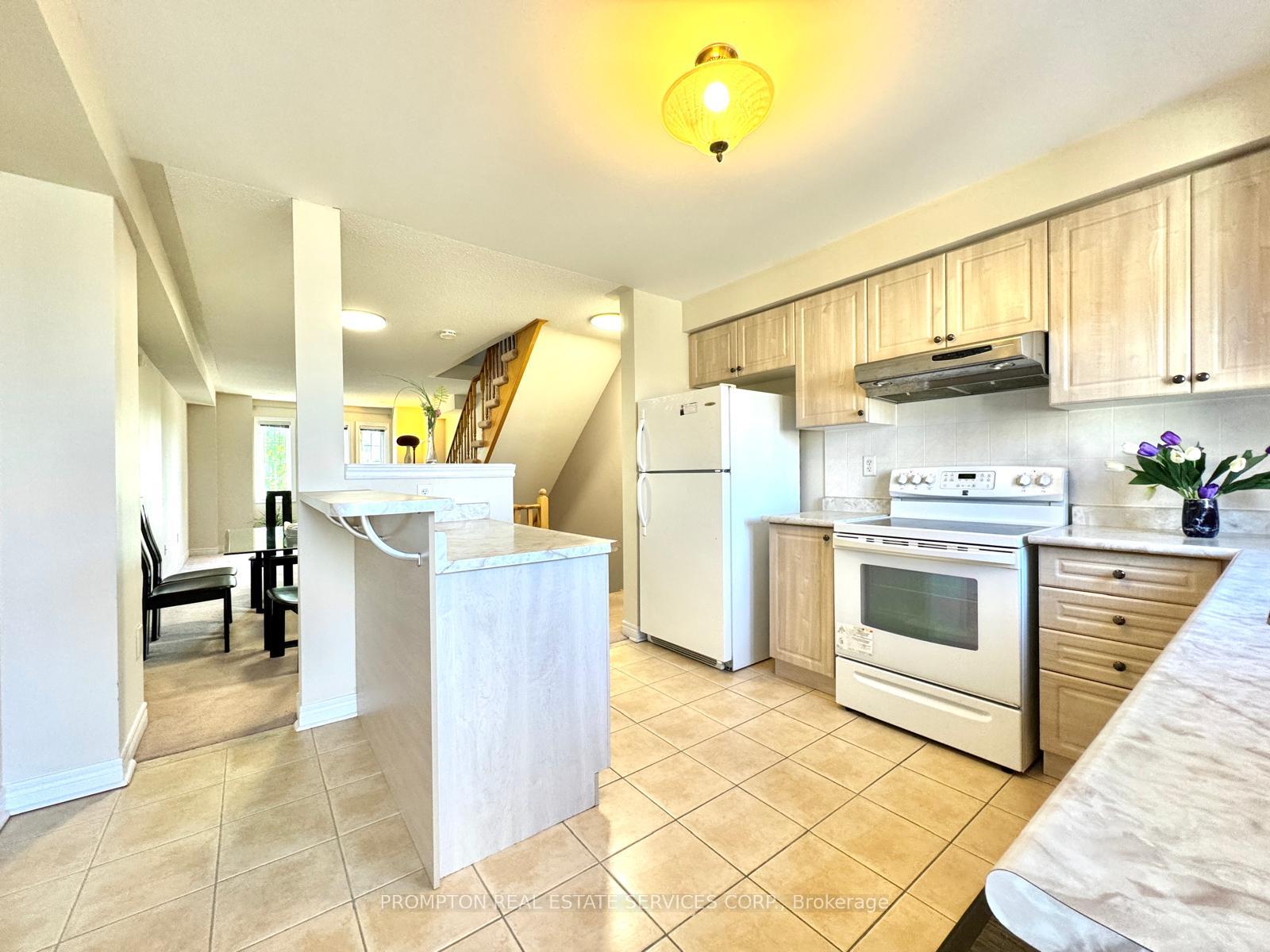 Photo 6 of 2516 Bur Oak Avenue, Markham, Cornell — HOMEH
