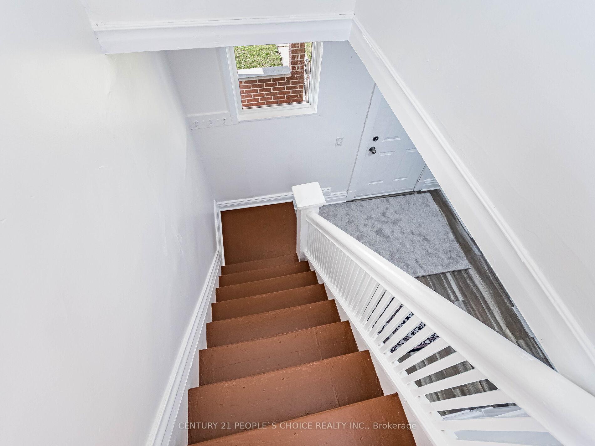 Photo 10 of 5001 Kitchener Street, Niagara Falls, Clifton Hill — HOMEH