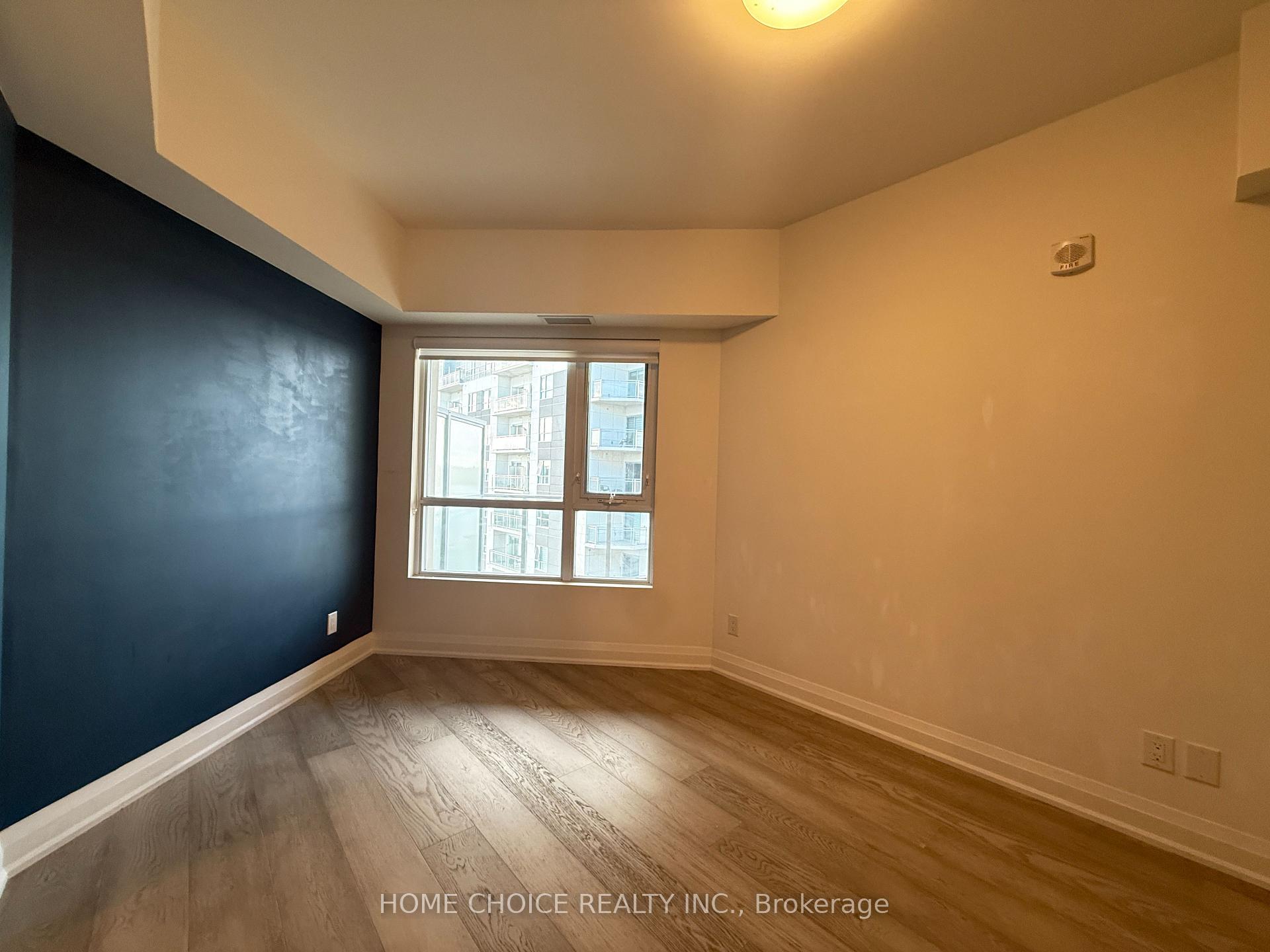 Photo 2 of Unit 1001, 58 Lakeside Terrace, Barrie, Little Lake — HOMEH