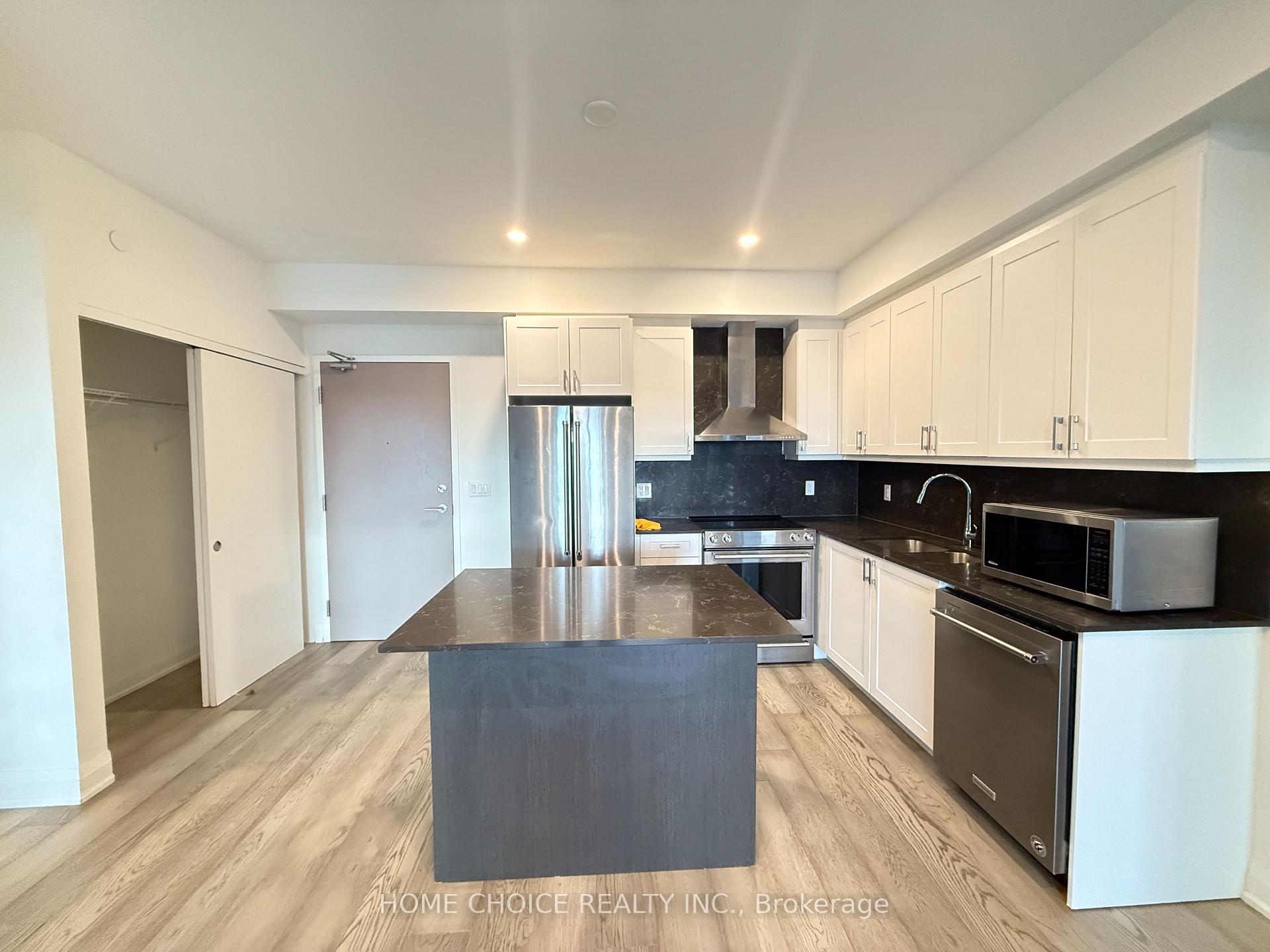 Photo 4 of Unit 1001, 58 Lakeside Terrace, Barrie, Little Lake — HOMEH