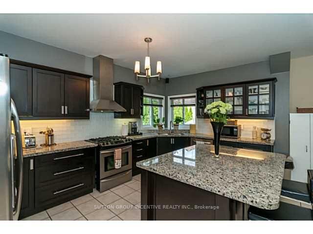 Photo 4 of 4 Bluewater Trail, Barrie, Bayshore — HOMEH