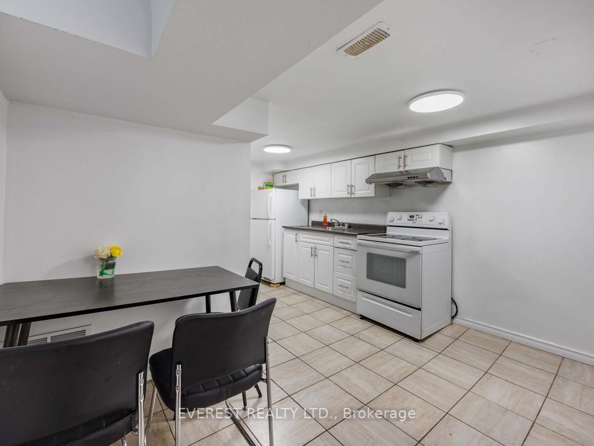 Photo 22 of 91 Hart Avenue, Scarborough, Kennedy Park — HOMEH