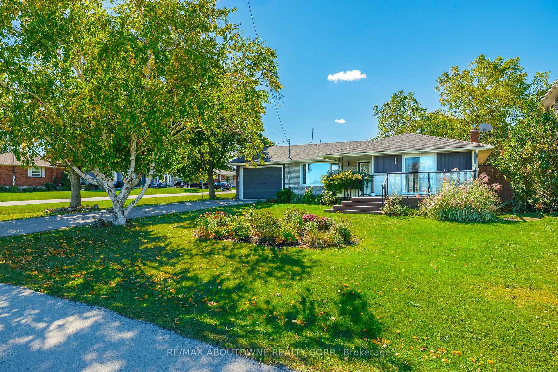 Photo 4 of Unit Upper, 71 Lakeside Drive, Grimsby, Grimsby Beach — HOMEH