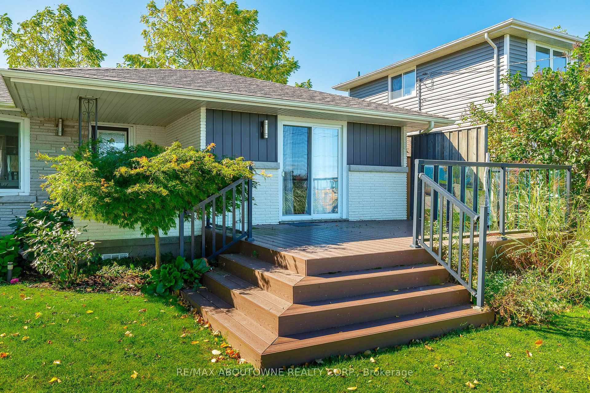 Photo 5 of Unit Upper, 71 Lakeside Drive, Grimsby, Grimsby Beach — HOMEH