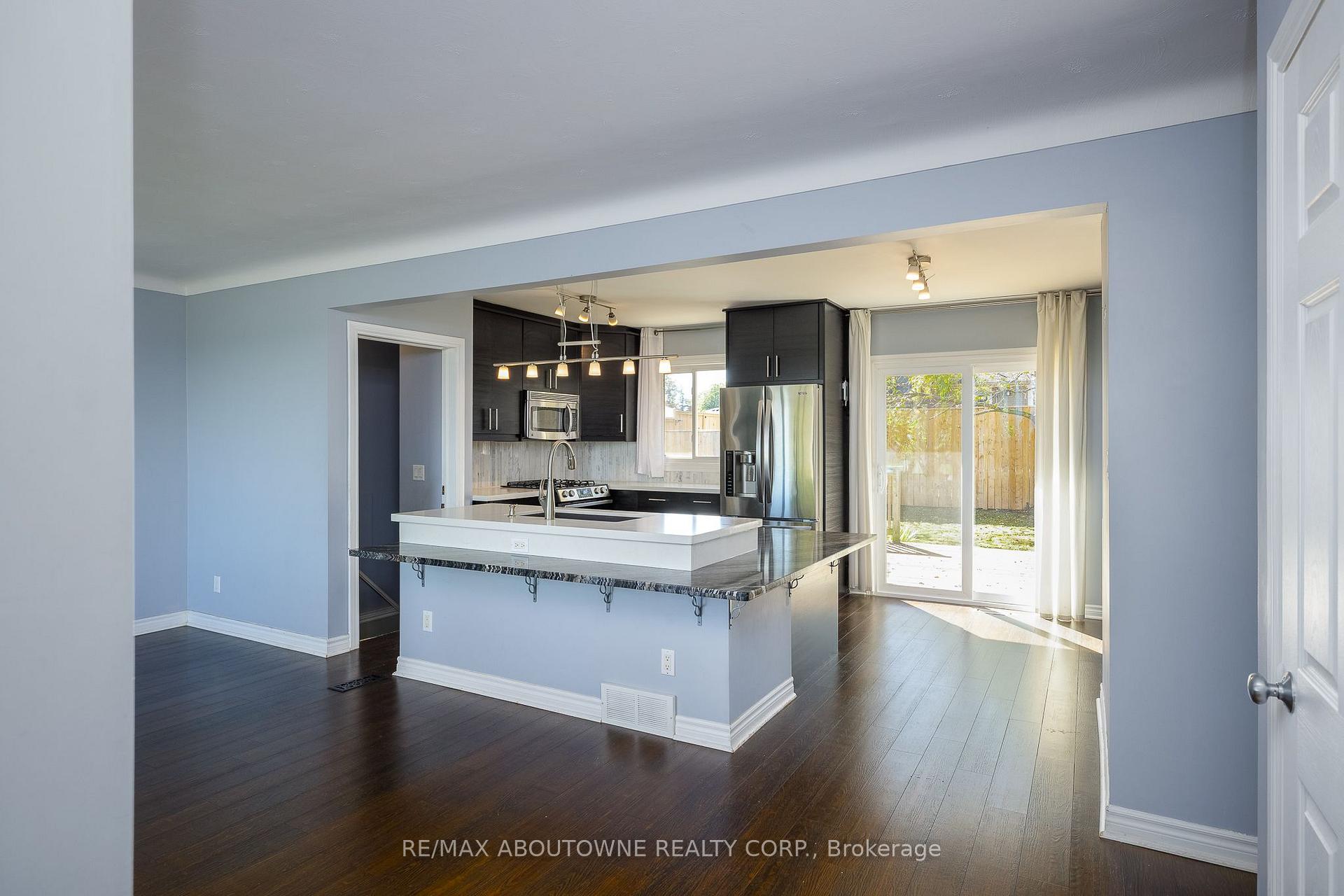 Photo 8 of Unit Upper, 71 Lakeside Drive, Grimsby, Grimsby Beach — HOMEH