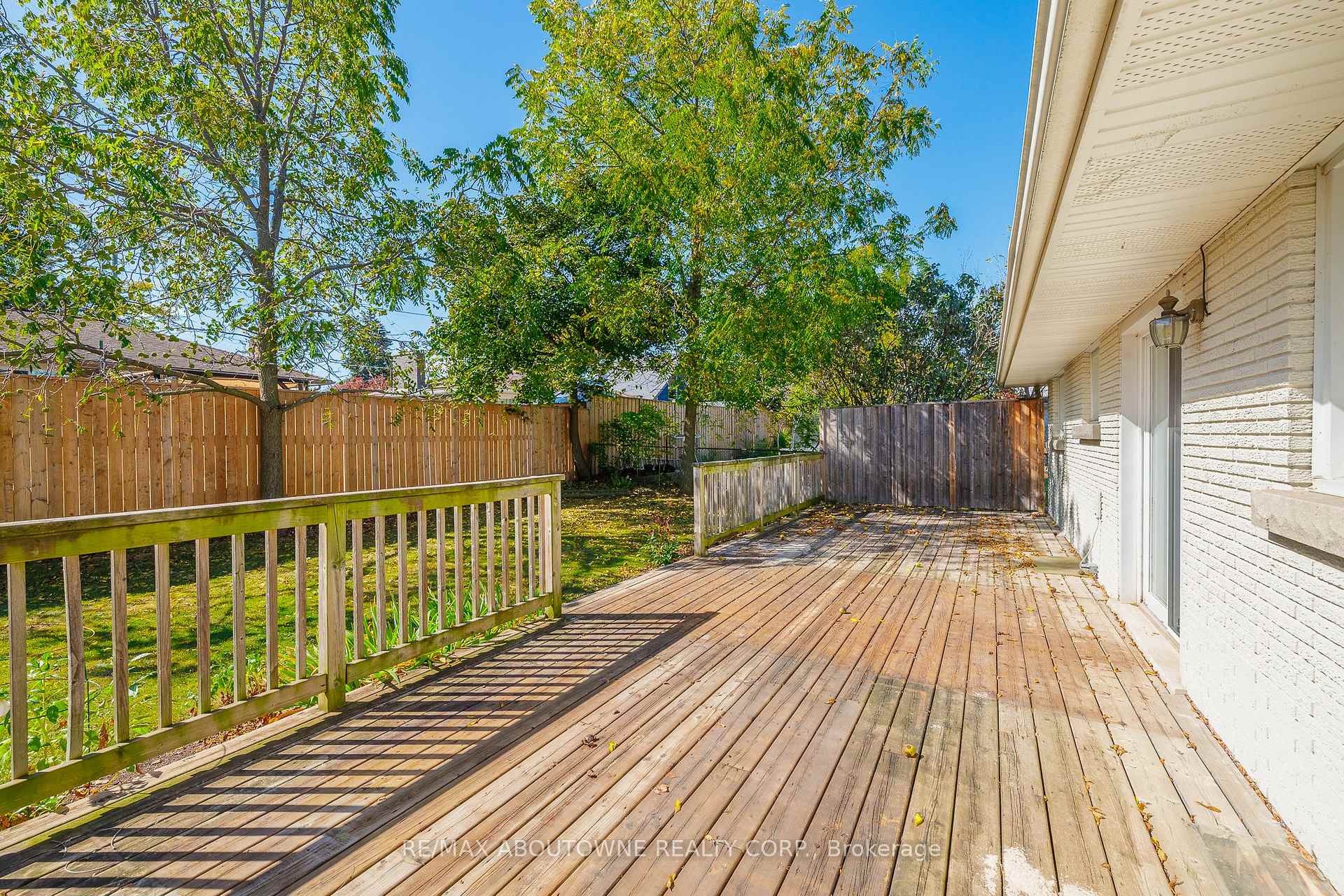 Photo 23 of Unit Upper, 71 Lakeside Drive, Grimsby, Grimsby Beach — HOMEH