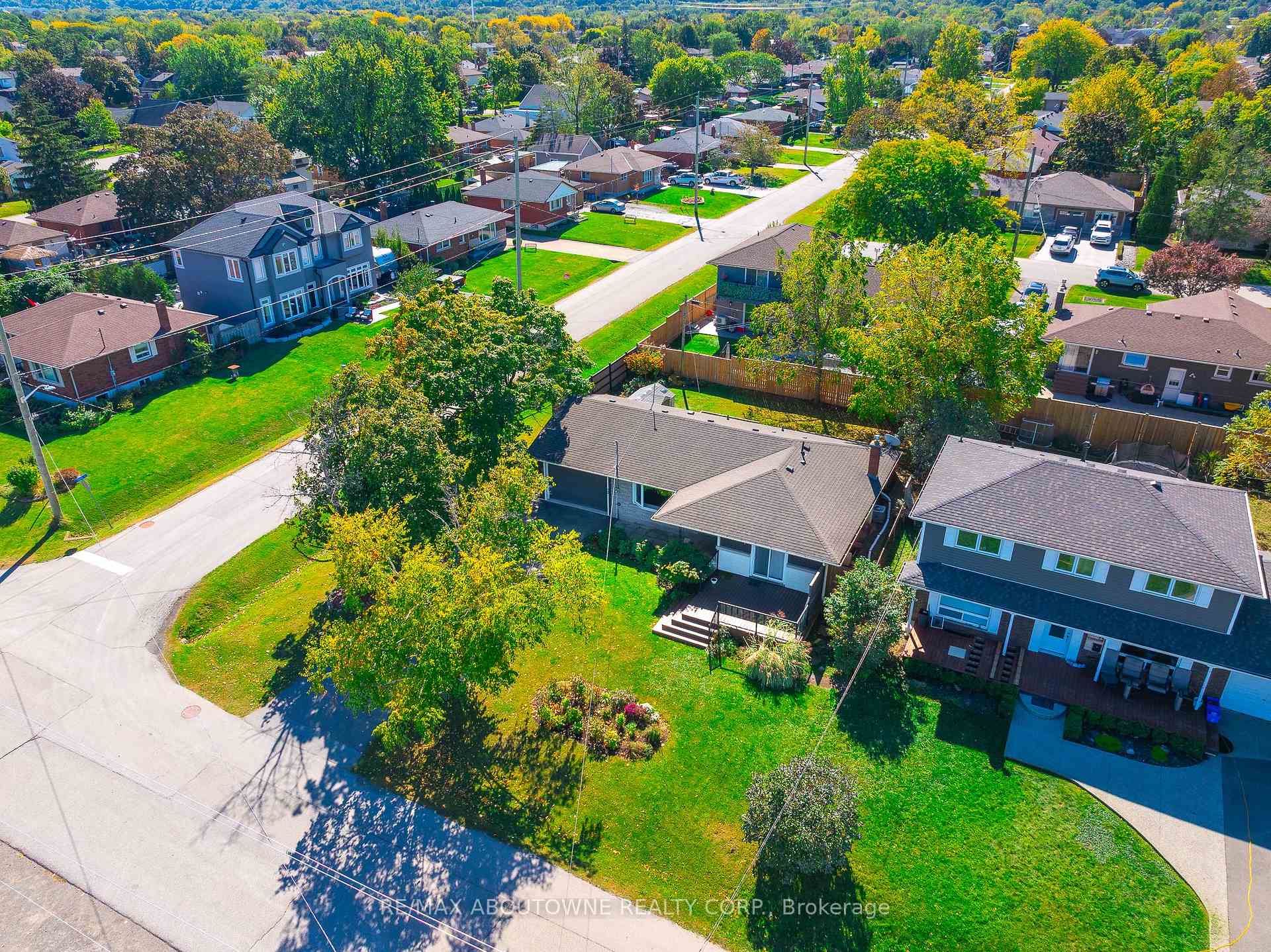 Photo 28 of Unit Upper, 71 Lakeside Drive, Grimsby, Grimsby Beach — HOMEH