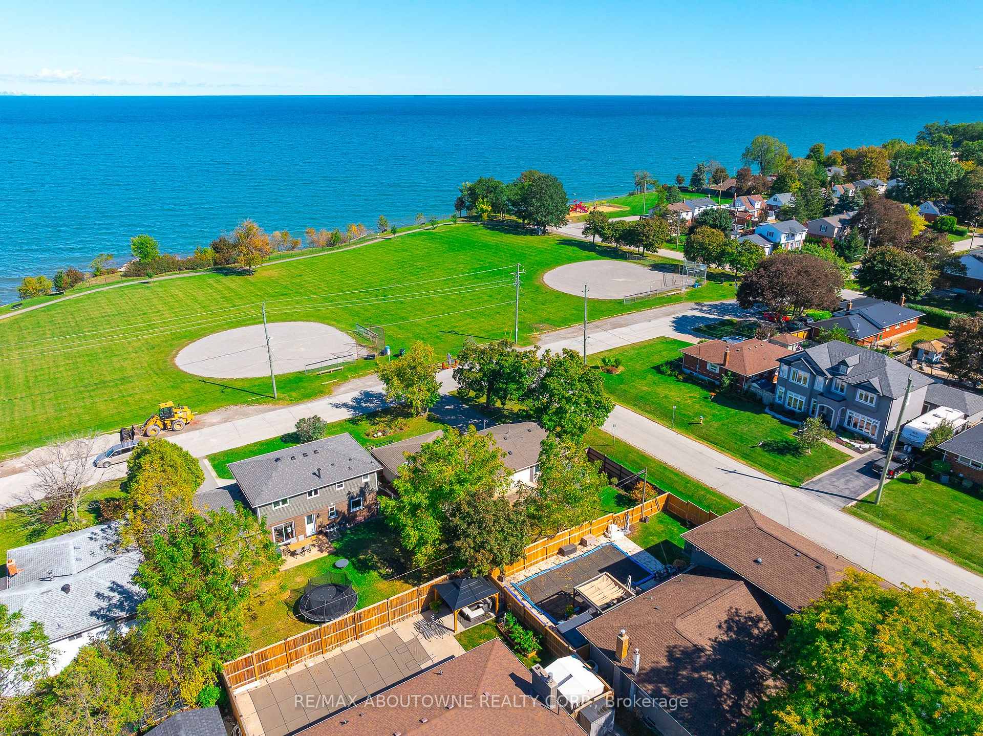Photo 33 of Unit Upper, 71 Lakeside Drive, Grimsby, Grimsby Beach — HOMEH