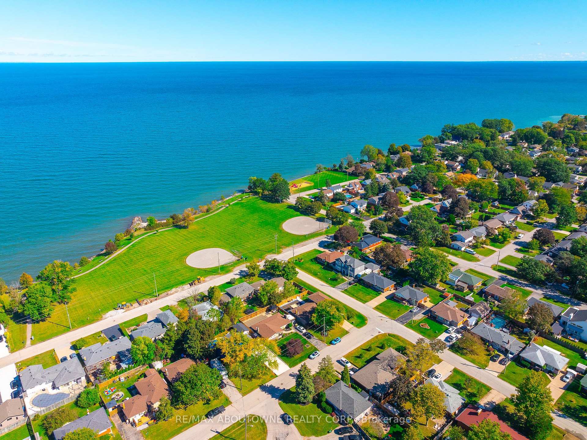 Photo 34 of Unit Upper, 71 Lakeside Drive, Grimsby, Grimsby Beach — HOMEH