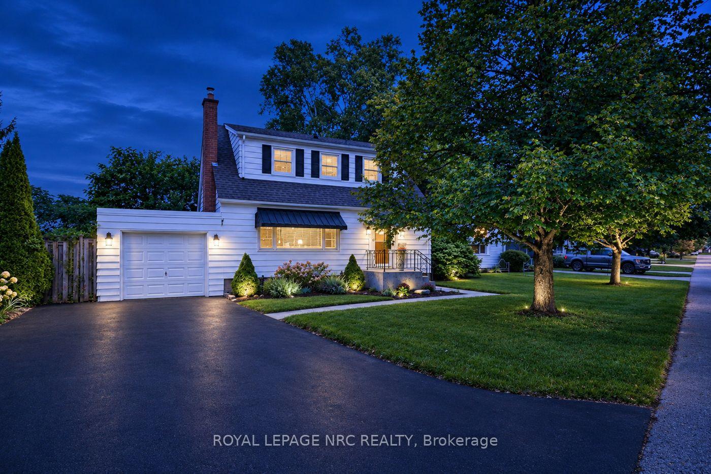 Photo 2 of 17 Winston Road, St. Catharines, Carlton/Bunting — HOMEH