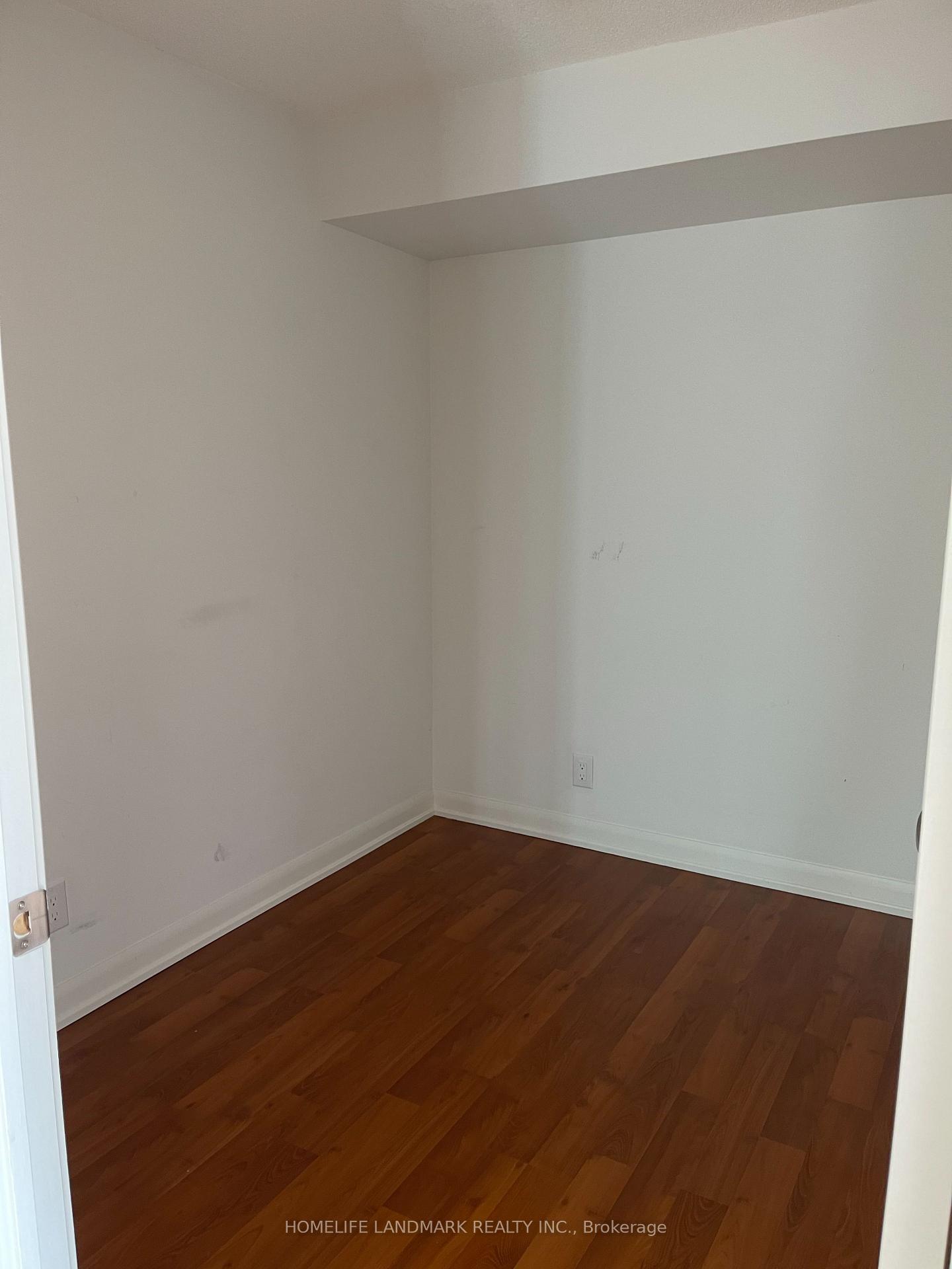 Photo 7 of Unit 1117, 17 Anndale Drive, North York, Willowdale East — HOMEH