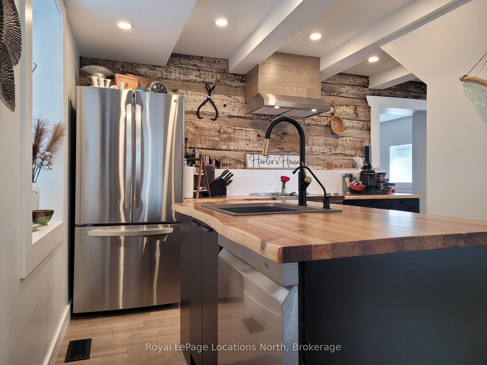 Photo 12 of 347 Balm Beach Road W, Tiny, Rural Tiny — HOMEH