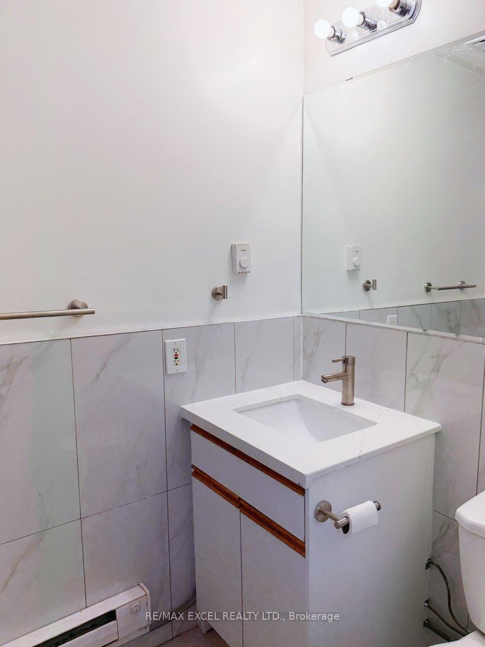 Photo 5 of Unit 2A, 348 Main Street N, Markham, Old Markham Village — HOMEH