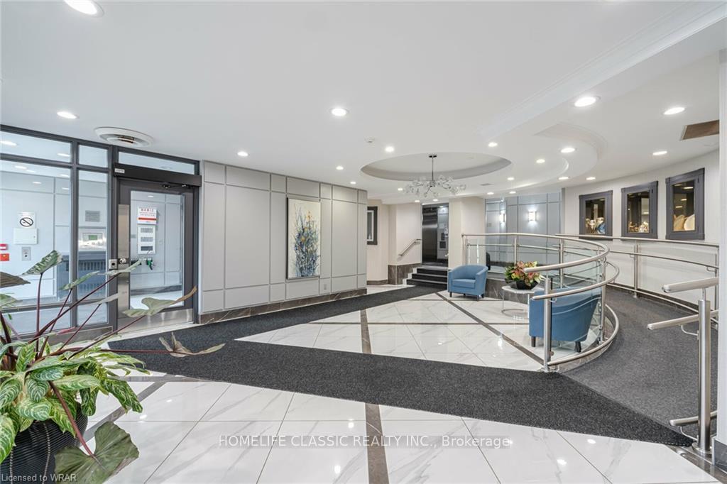 Photo 4 of Unit 617, 1001 Cedarglen Gate, Mississauga, Erindale — HOMEH