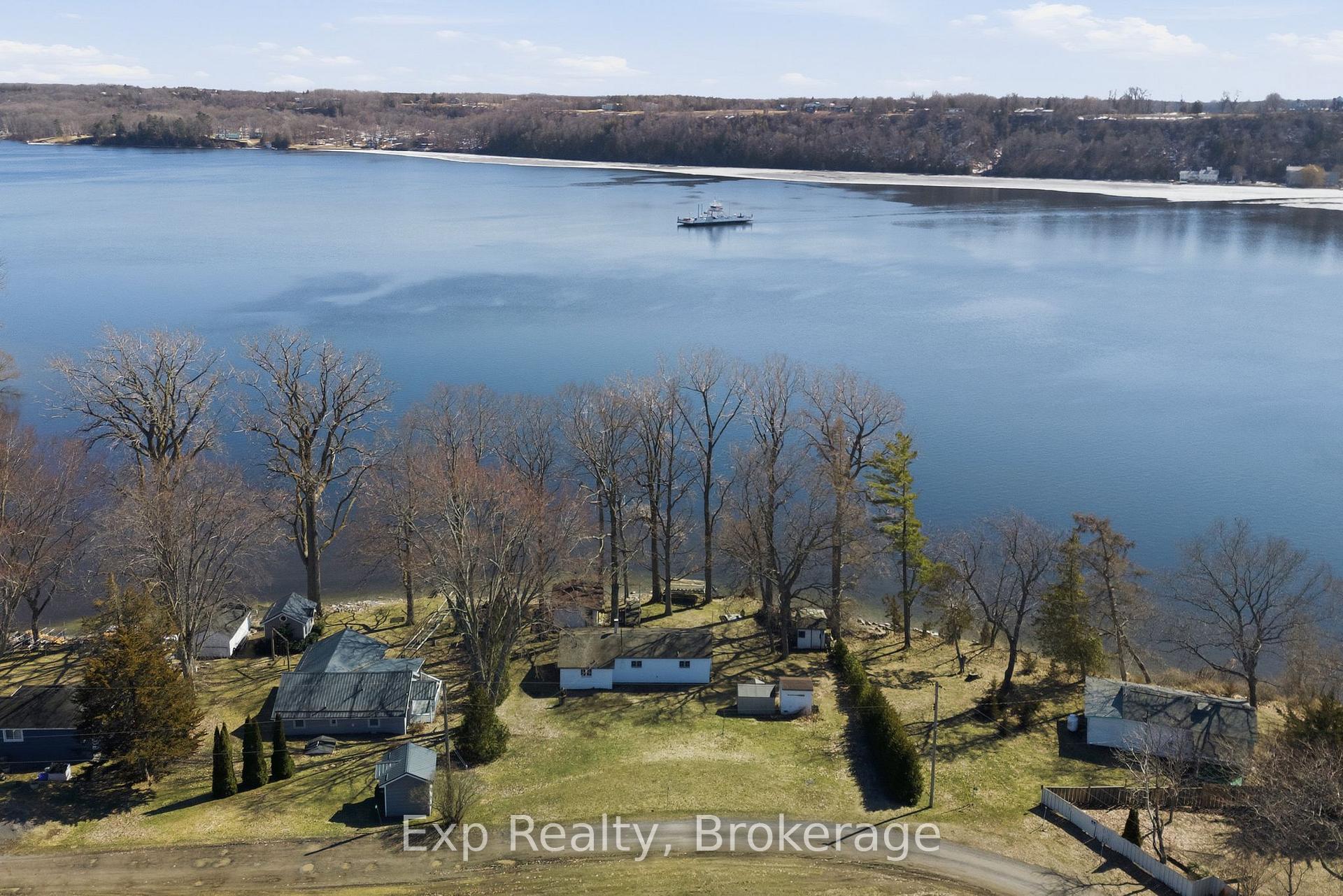 Photo of 32 Quinte View Road