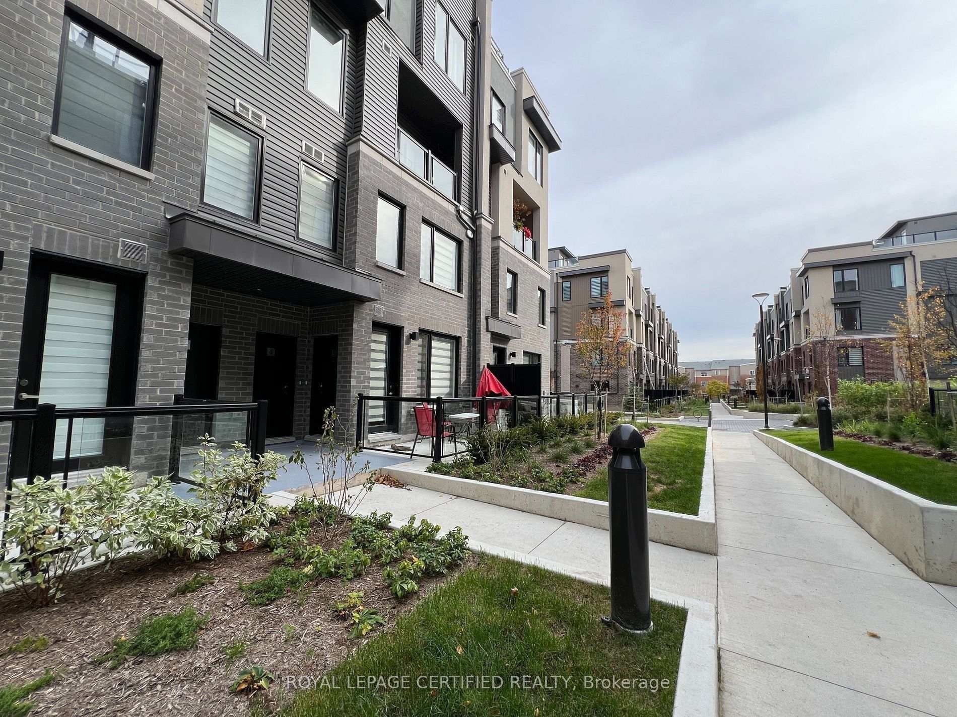 Photo of Unit 3, 3562 Colonial Drive