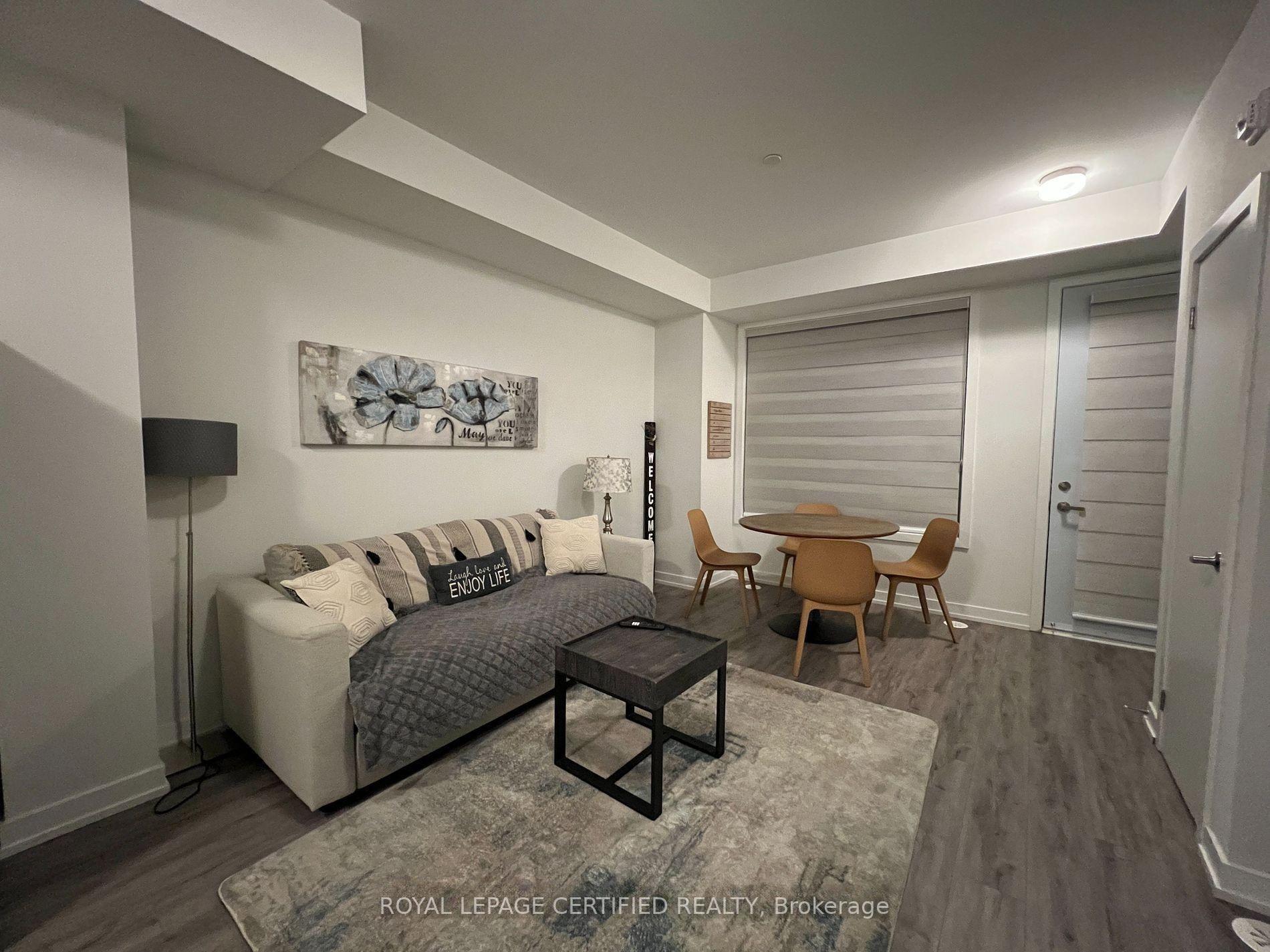 Photo 4 of Unit 3, 3562 Colonial Drive, Mississauga, Erin Mills — HOMEH