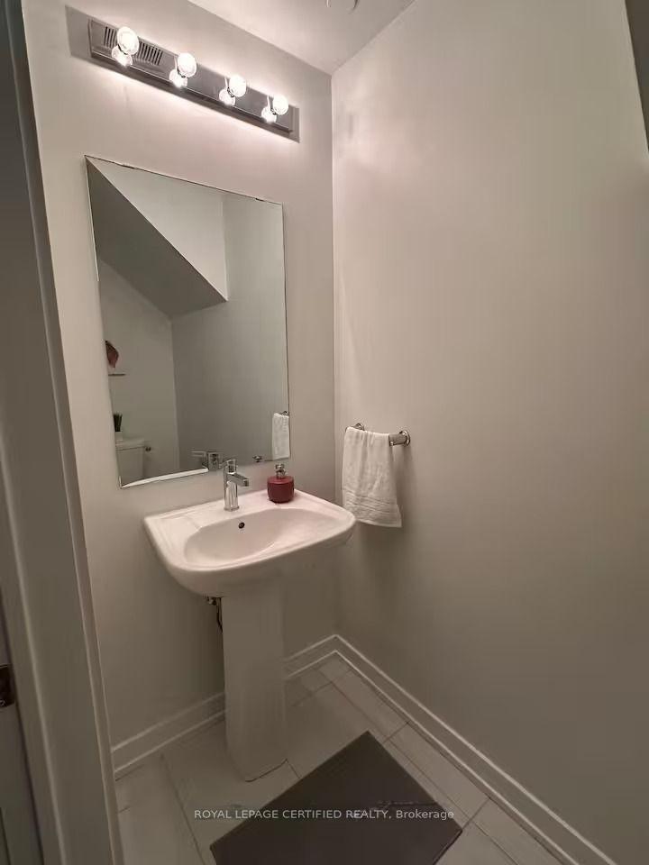 Photo 8 of Unit 3, 3562 Colonial Drive, Mississauga, Erin Mills — HOMEH