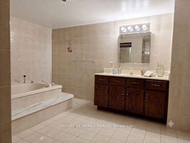 Photo 10 of Unit Basement, 427 Wycliffe Avenue, Vaughan, Islington Woods — HOMEH
