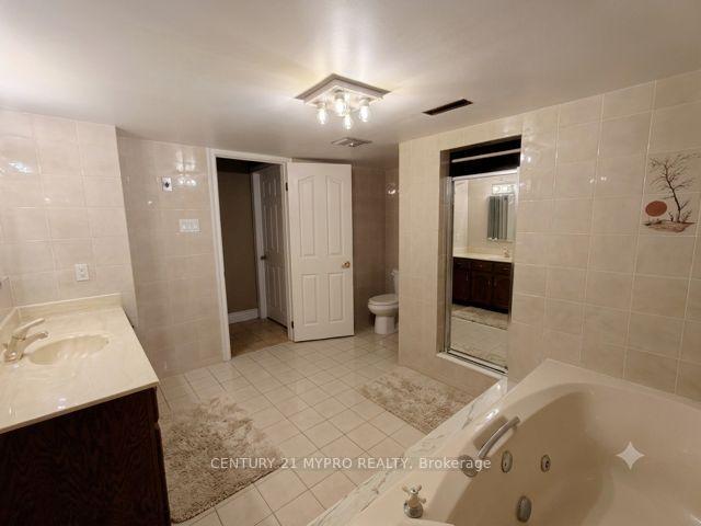 Photo 11 of Unit Basement, 427 Wycliffe Avenue, Vaughan, Islington Woods — HOMEH