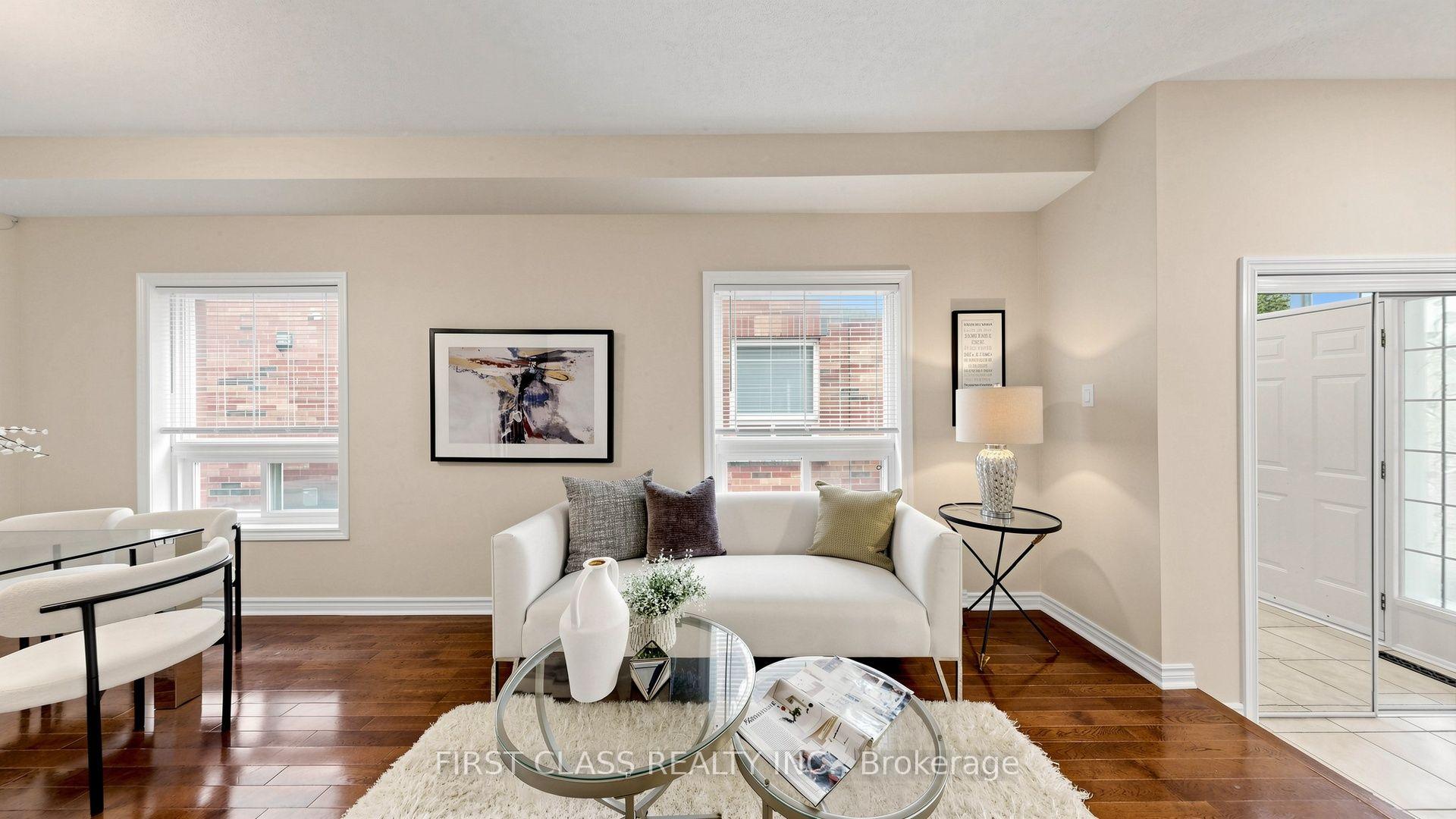 Photo 3 of 89 Castan Avenue, Markham, Village Green-South Unionville — HOMEH