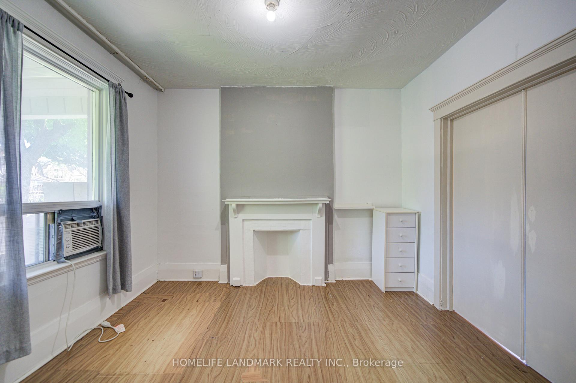 Photo 4 of Unit Main & BSMT, 19 Armstrong Avenue, Toronto, Dovercourt-Wallace Emerson-Junction — HOMEH