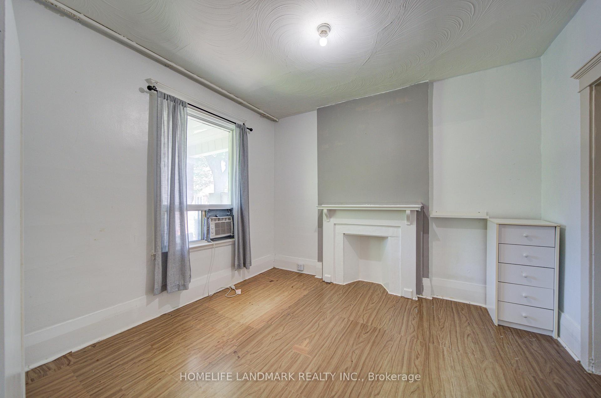 Photo 6 of Unit Main & BSMT, 19 Armstrong Avenue, Toronto, Dovercourt-Wallace Emerson-Junction — HOMEH